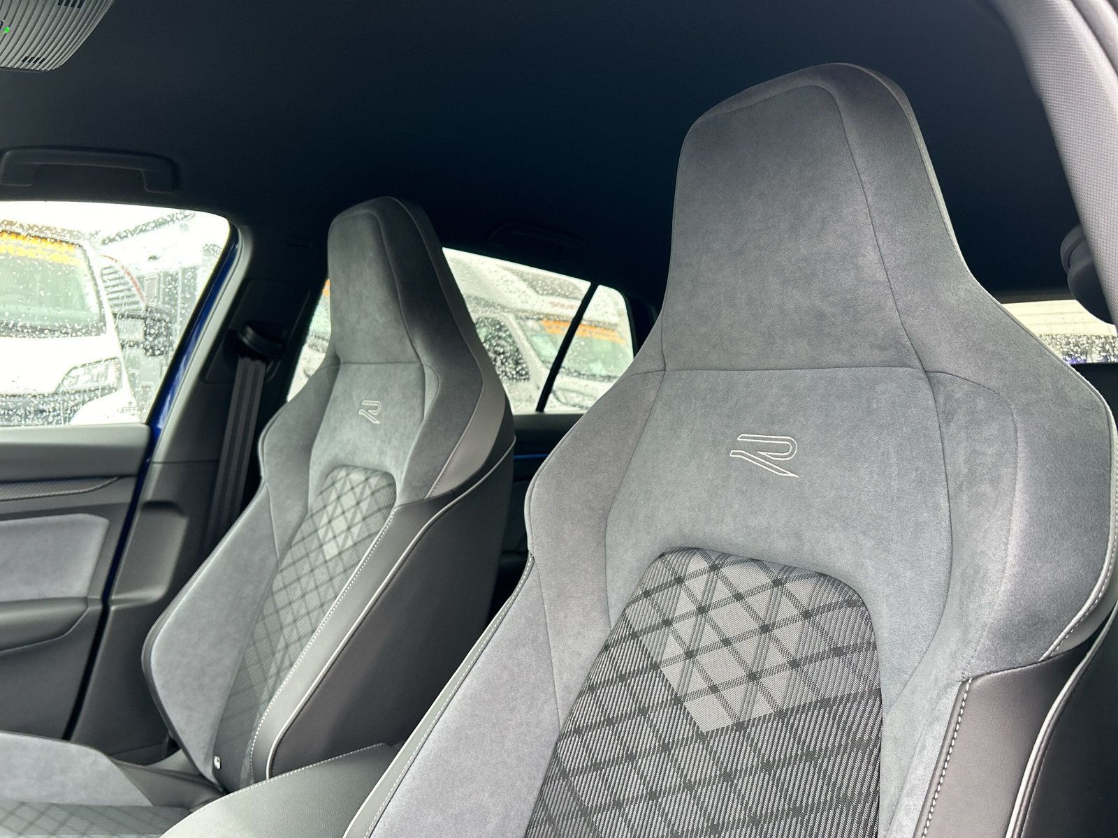 Golf R-Line 1,5 l eTSI (150PS) DSG+LED+PDC+Klima