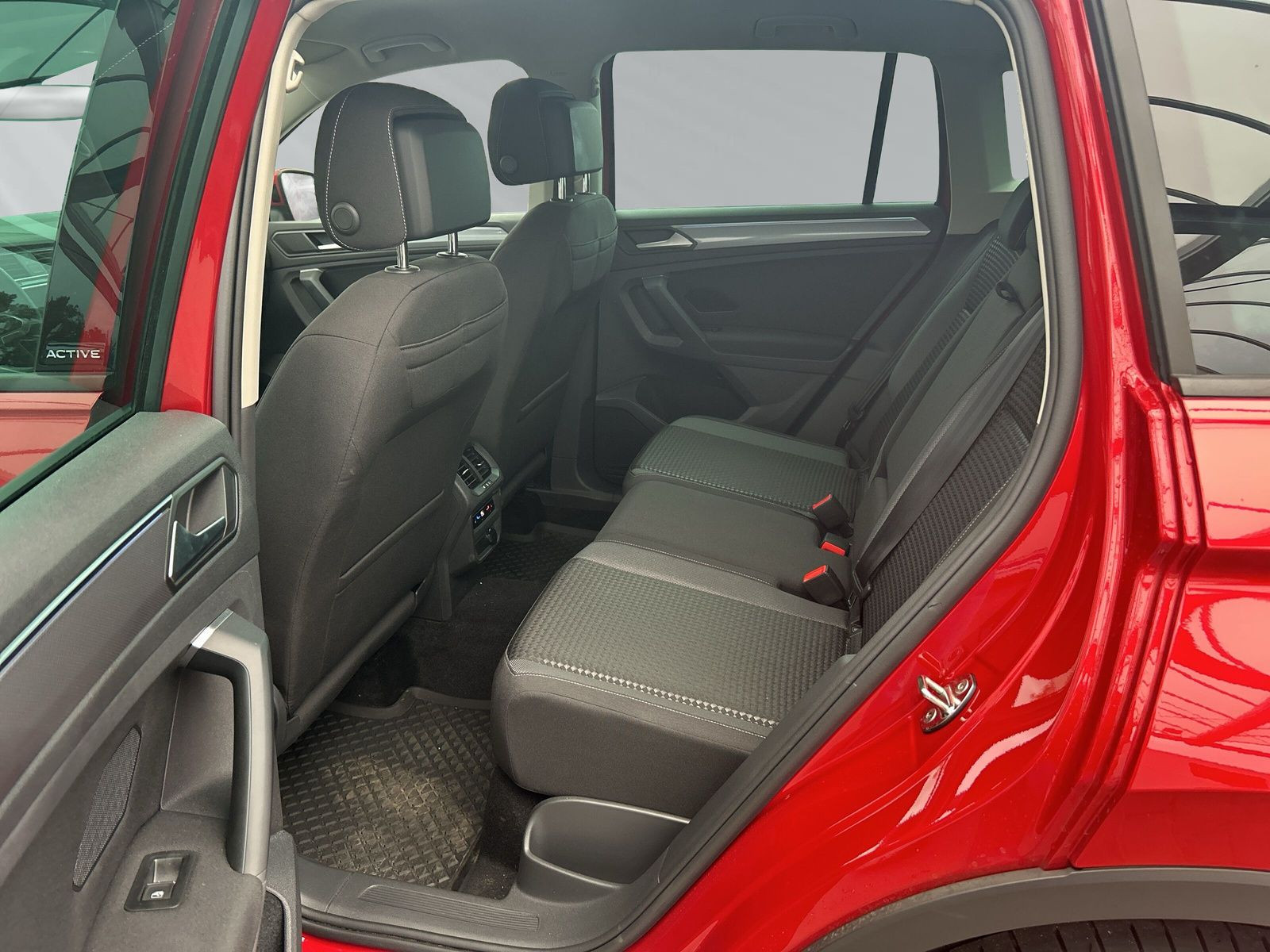 Tiguan Active 2.0TDI Sitzhz.hinten LED+ Winterp.