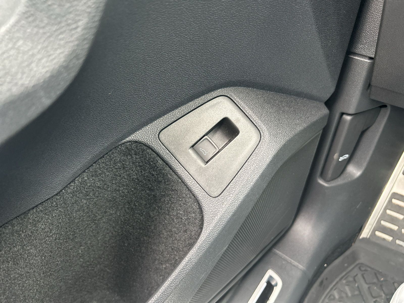 Tiguan Active 2.0TDI Sitzhz.hinten LED+ Winterp.