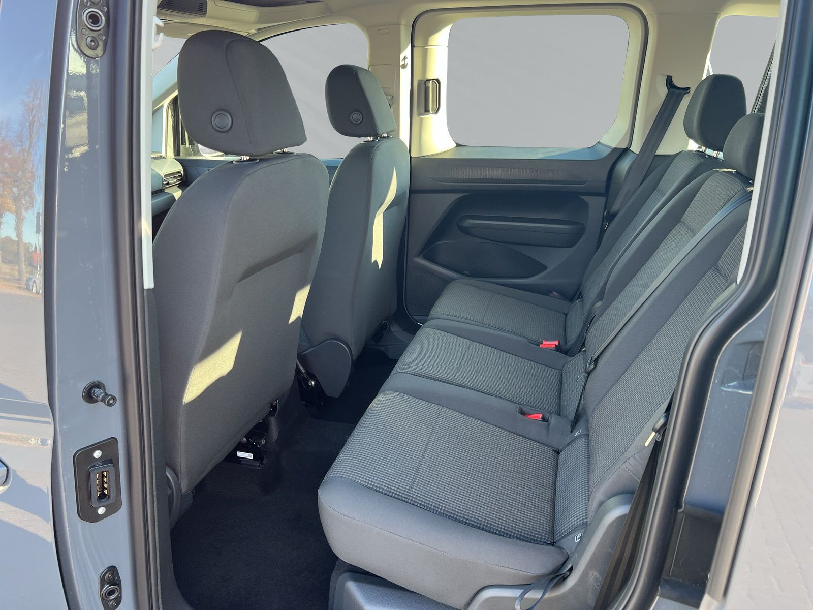 Caddy 5-Sitzer 1.5TSI TOP Ausstattung UVP: 34690