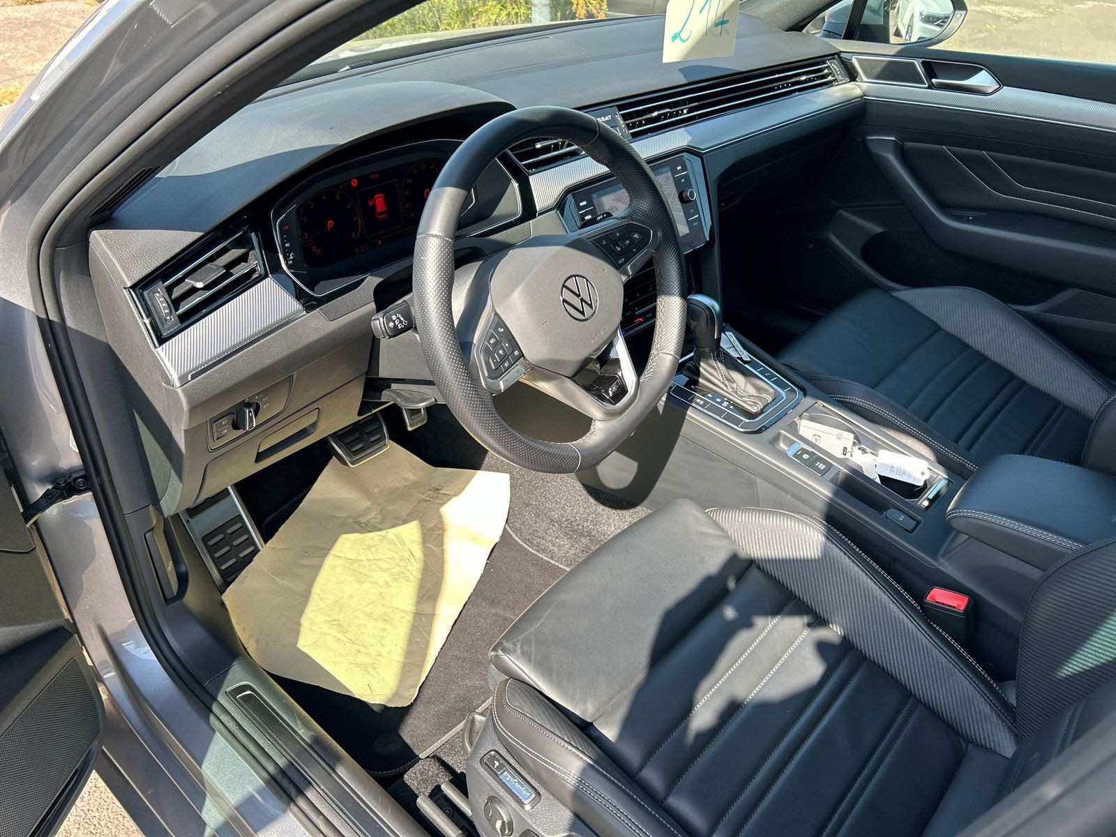 Passat Variant Elegance-R-Line-Sportp./Winterräd
