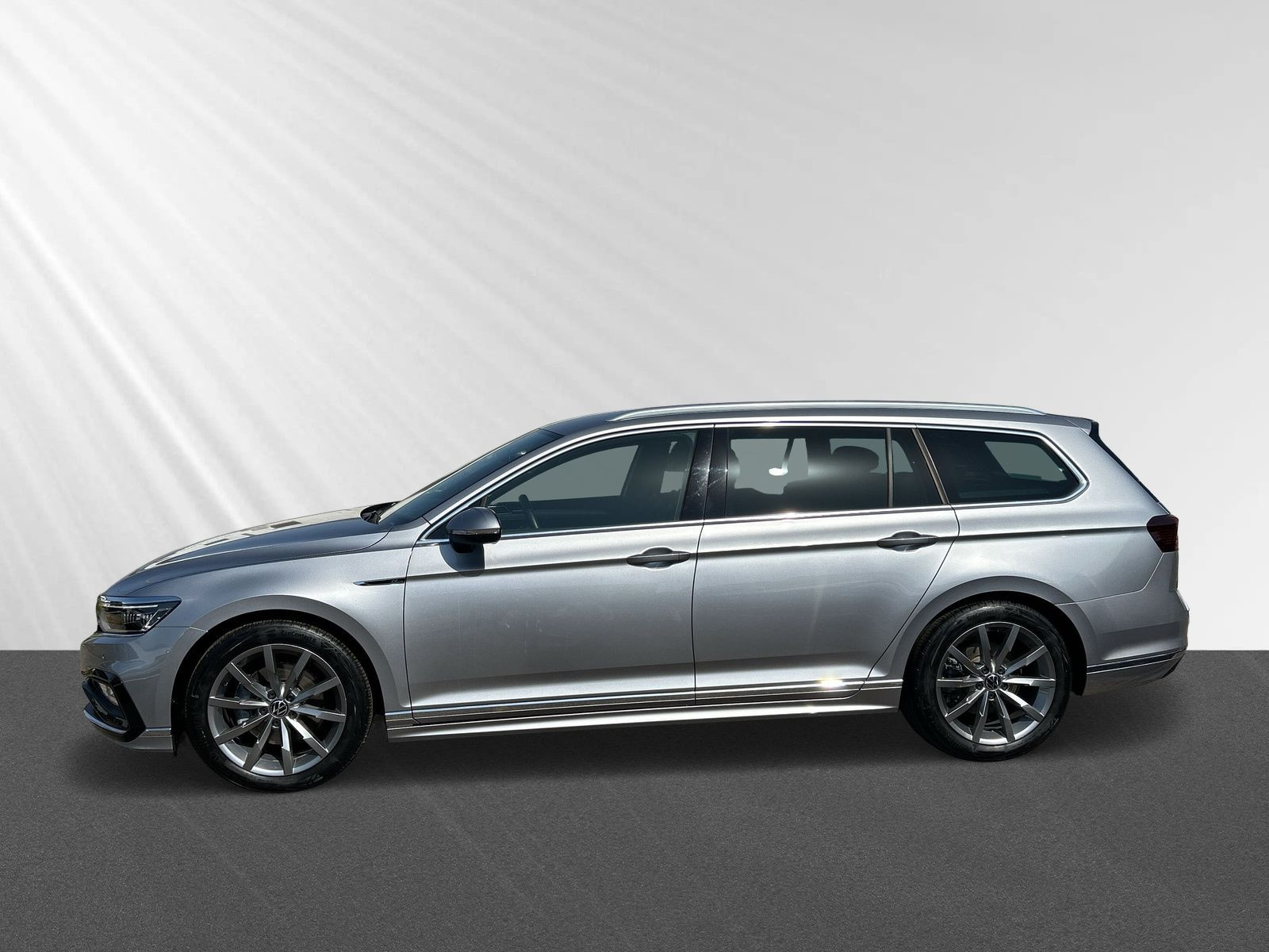 Passat Variant Elegance-R-Line-Sportp./Winterräd
