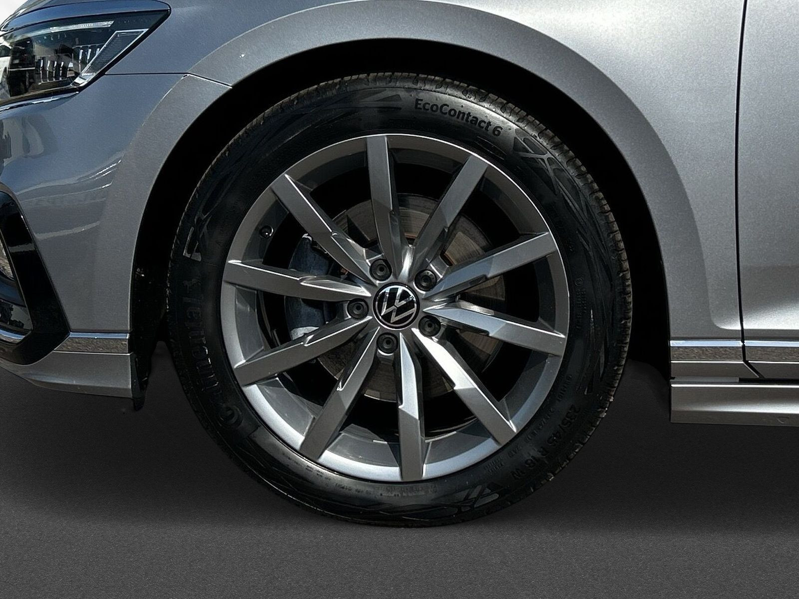 Passat Variant Elegance-R-Line-Sportp./Winterräd
