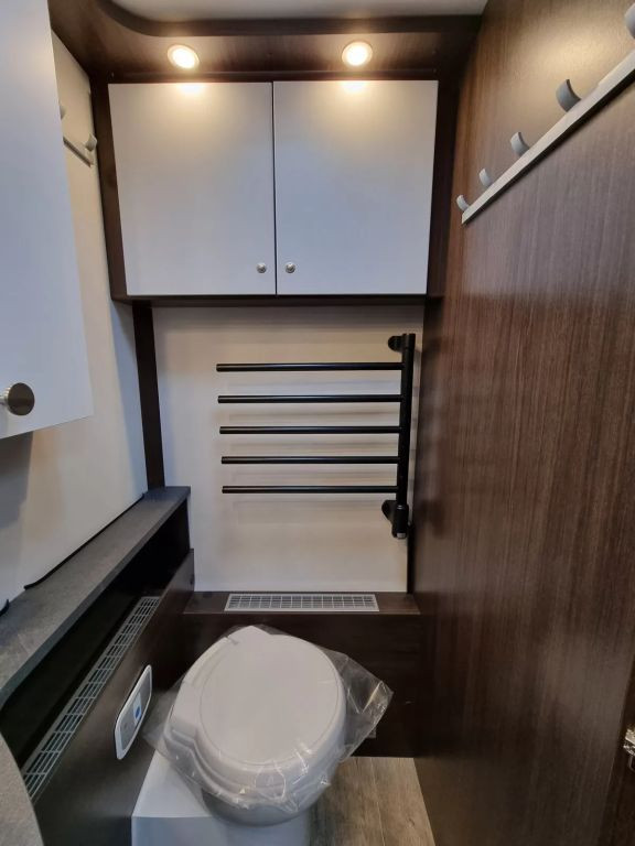 590 FWA Customized Leichtmetallfelgen+Ambientel.