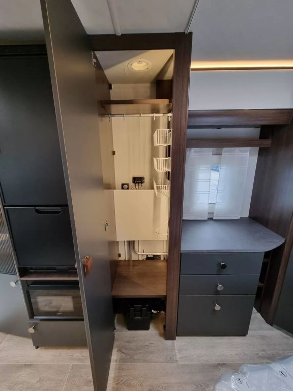 590 FWA Customized Leichtmetallfelgen+Ambientel.