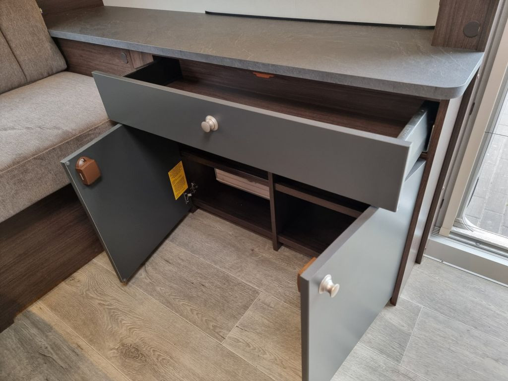 590 FWA Customized Leichtmetallfelgen+Ambientel.