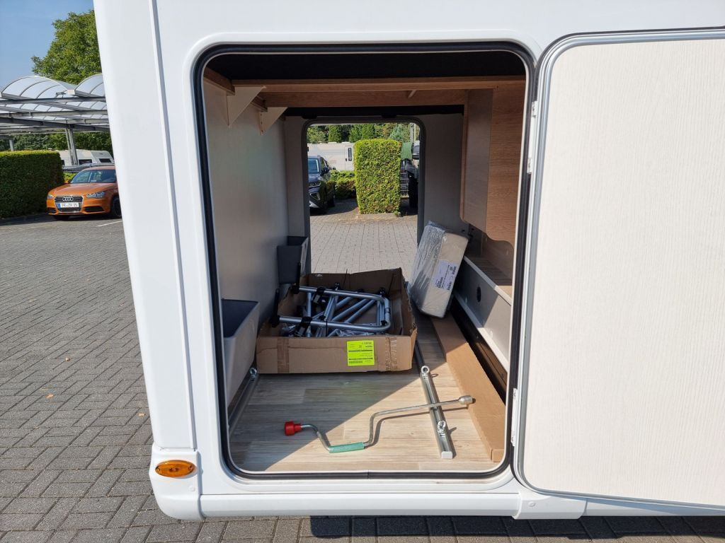 Finlandia I 695 E Premium Vollausst. UPE:129990¤