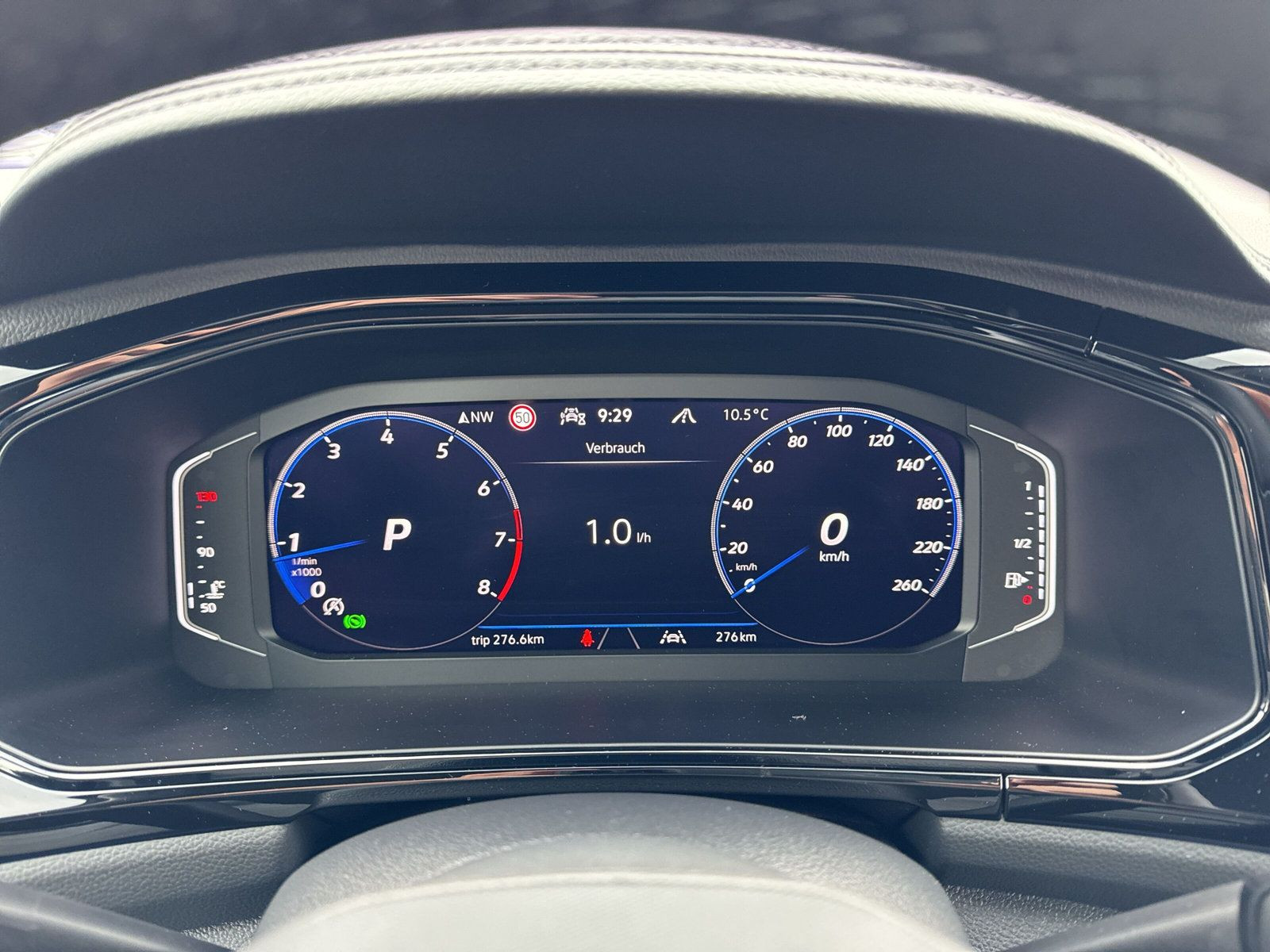 T-ROC R-Line IQ Drive+BusinessP+Black Style+Pano