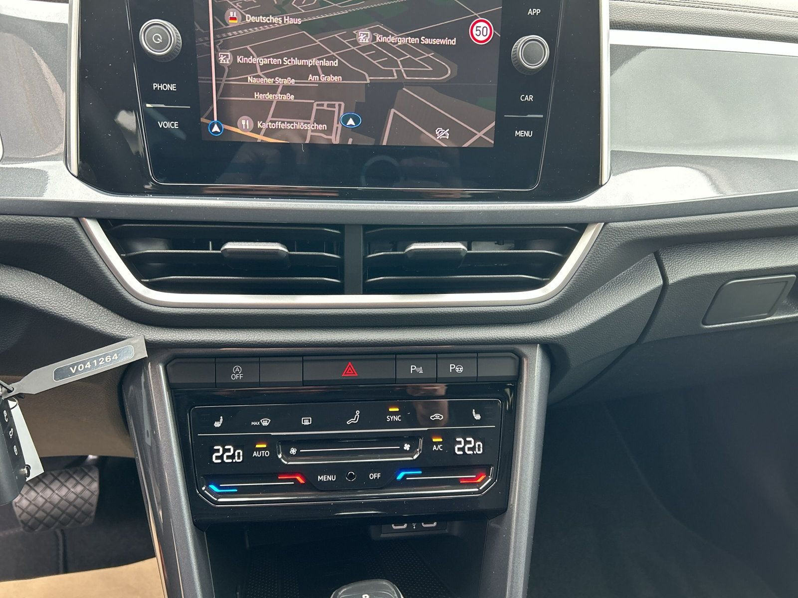 T-Roc Style 1.5 TSI 110 kW (150 PS ) DSG+LED+PDC