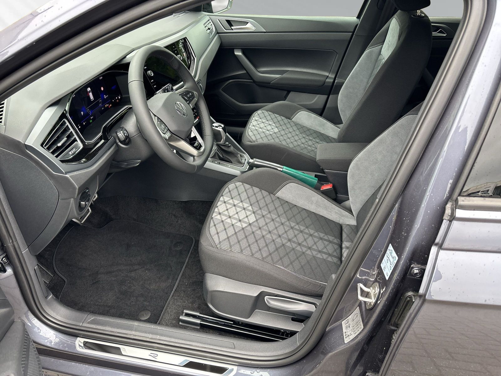 Polo R-Line 1,0 l TSI OPF 70 kW (95 PS) DSG+PDC+