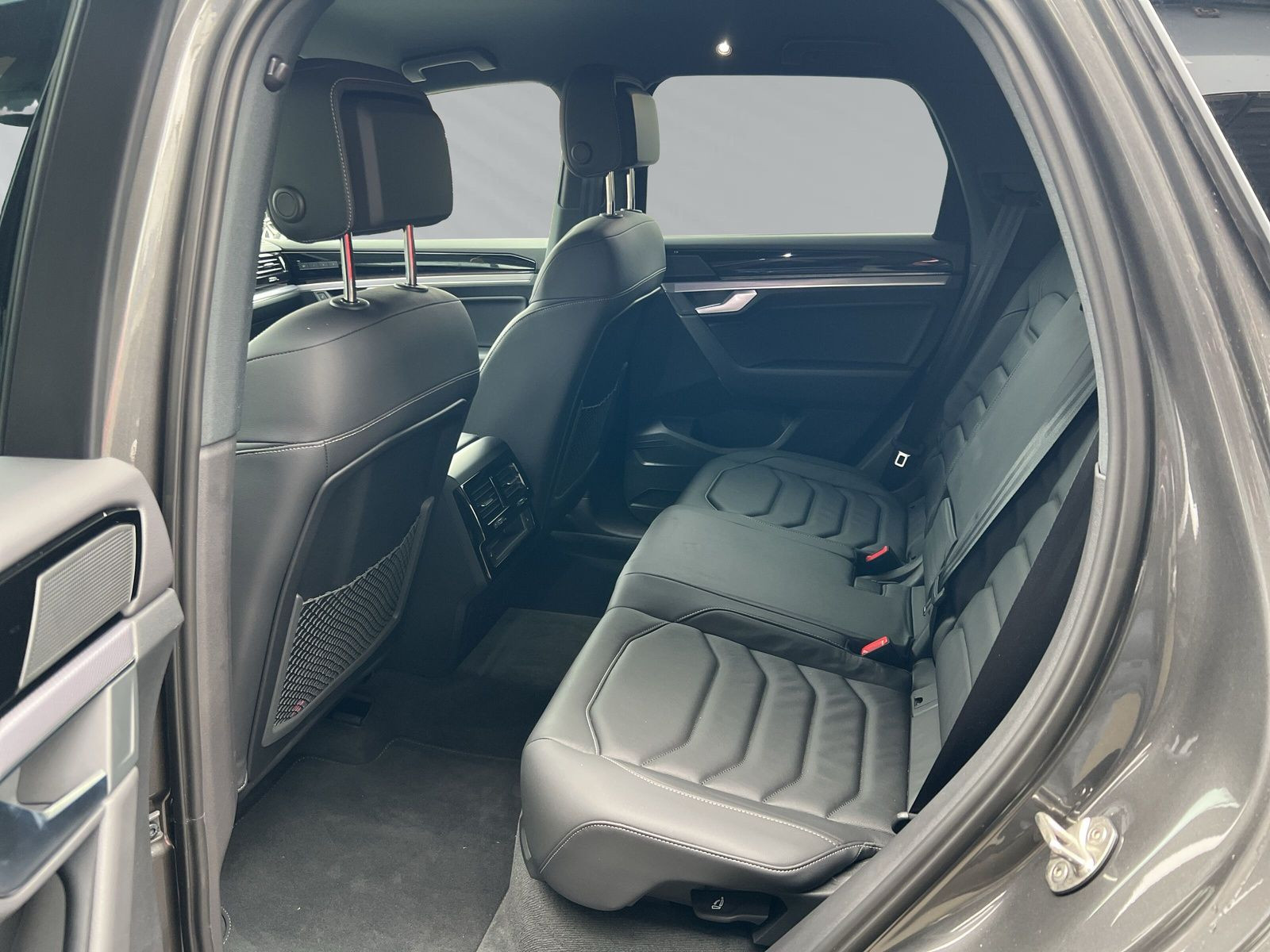 Touareg R-Line 3.0 TDI V6 4-MOT.+Standheiz.+Navi