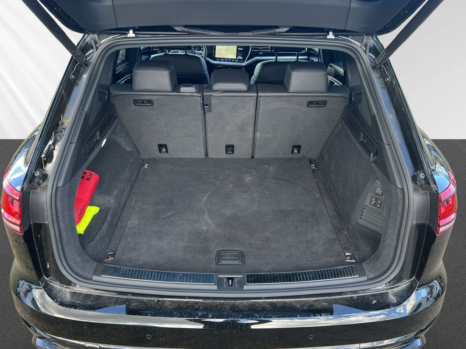 Touareg R-Line 3,0 V6 TDI AHK schw+Headup+Sitzbe