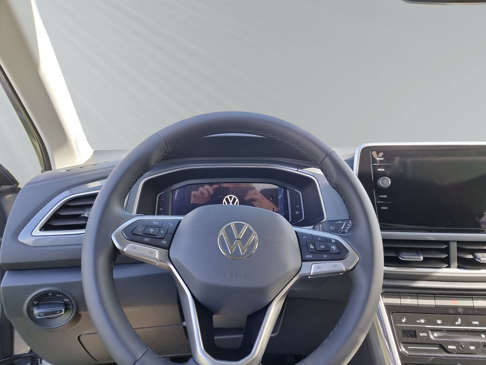 T-Roc Style 1.5 TSI 110 kW (150 PS ) DSG + PDC++