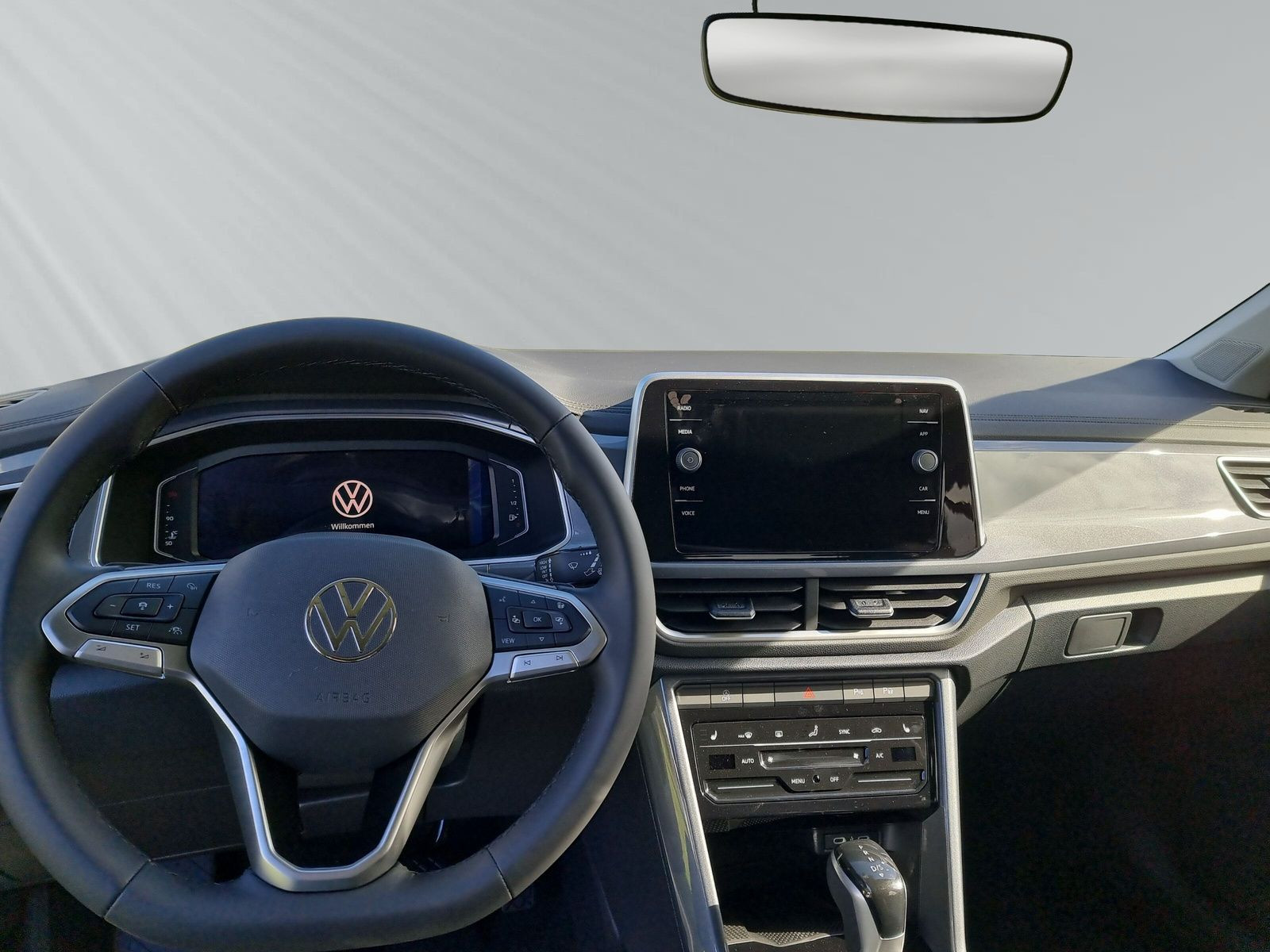 T-Roc Style 1.5 TSI 110 kW (150 PS ) DSG + PDC++