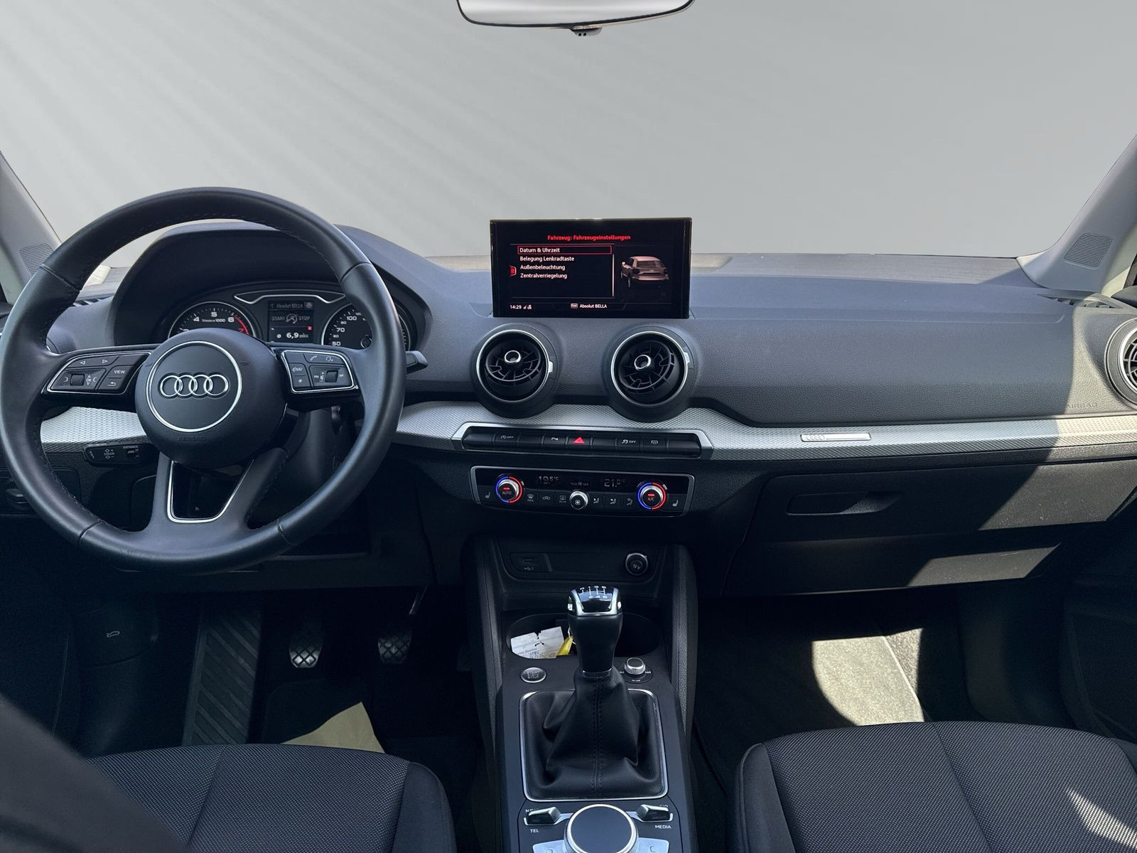 Q2 35 TFSI 110(150) kW(PS) Schaltg. PDC+LED+RFK+