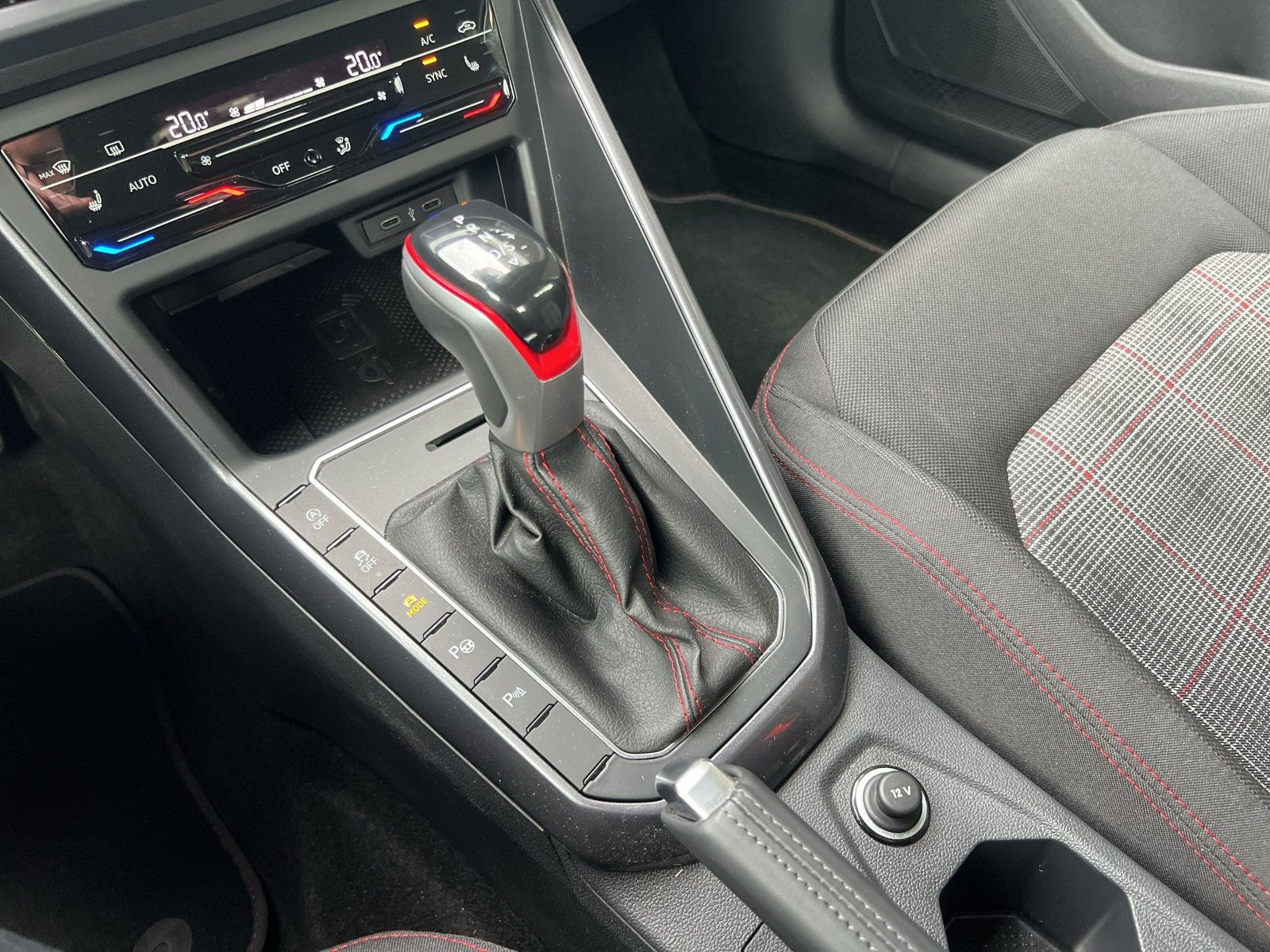 Polo GTI 2,0 l TSI 152 kW (207 PS)+DSG+LED+ PDC+