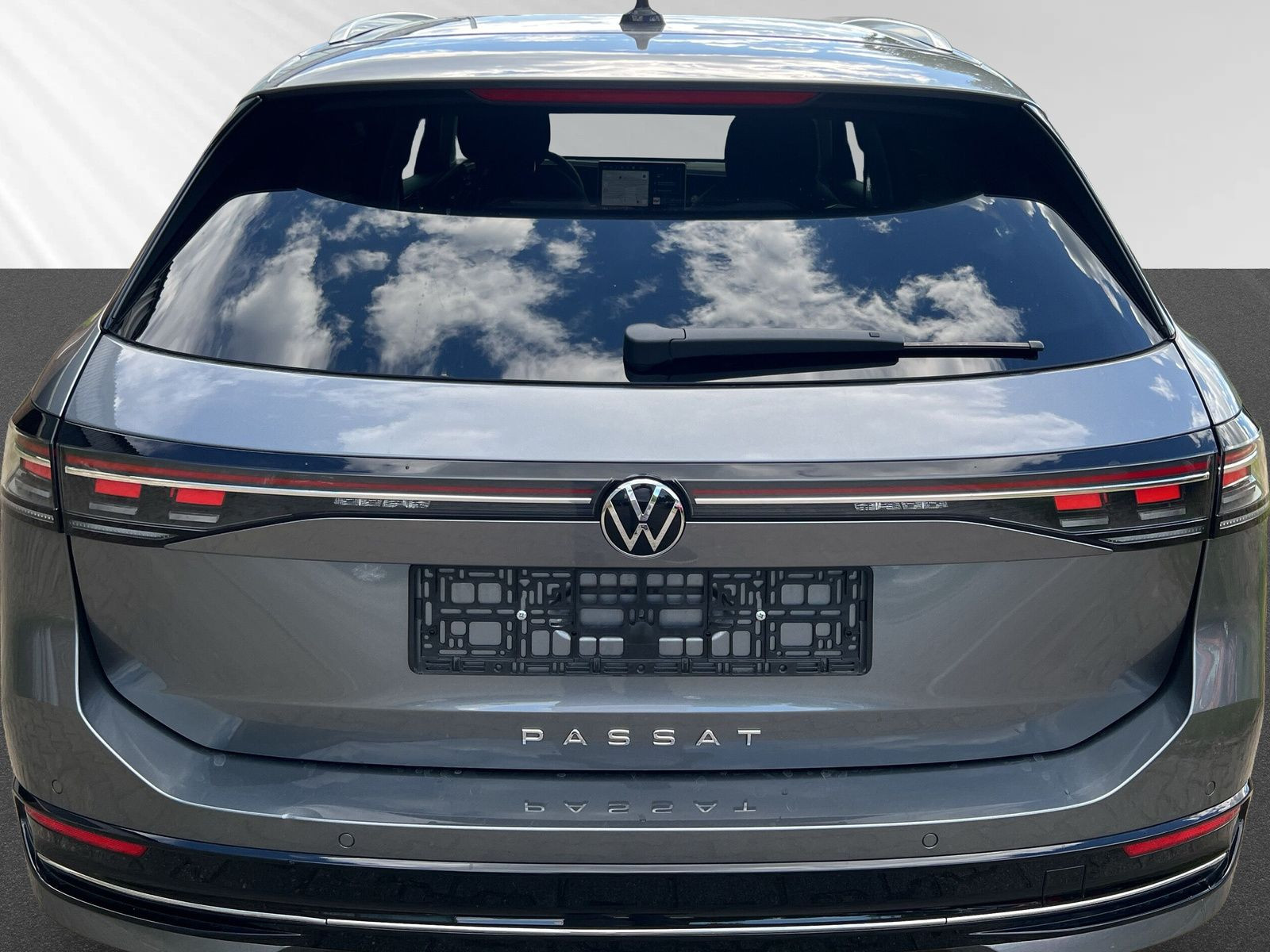 Passat Elegance 2,0 TDI (150PS)AHK+IQDRIVE+PANO+