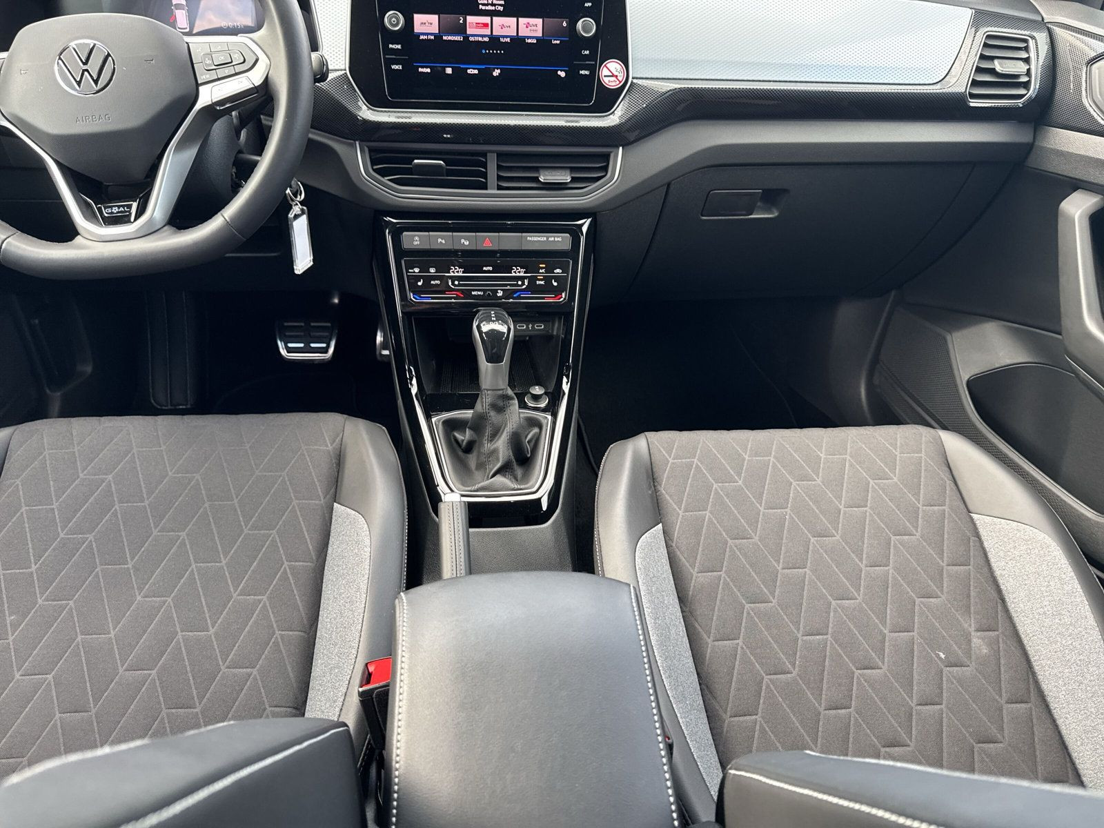 T-Cross Life 1.0 l TSI 116 PS DSG+PDC+LM-Felgen+