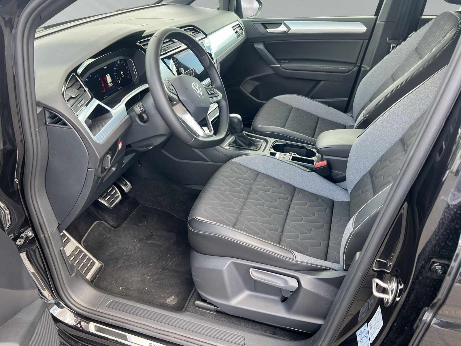 Touran Comfortline Goal 1,5l TSi150PS*DSG+Nav+RFK