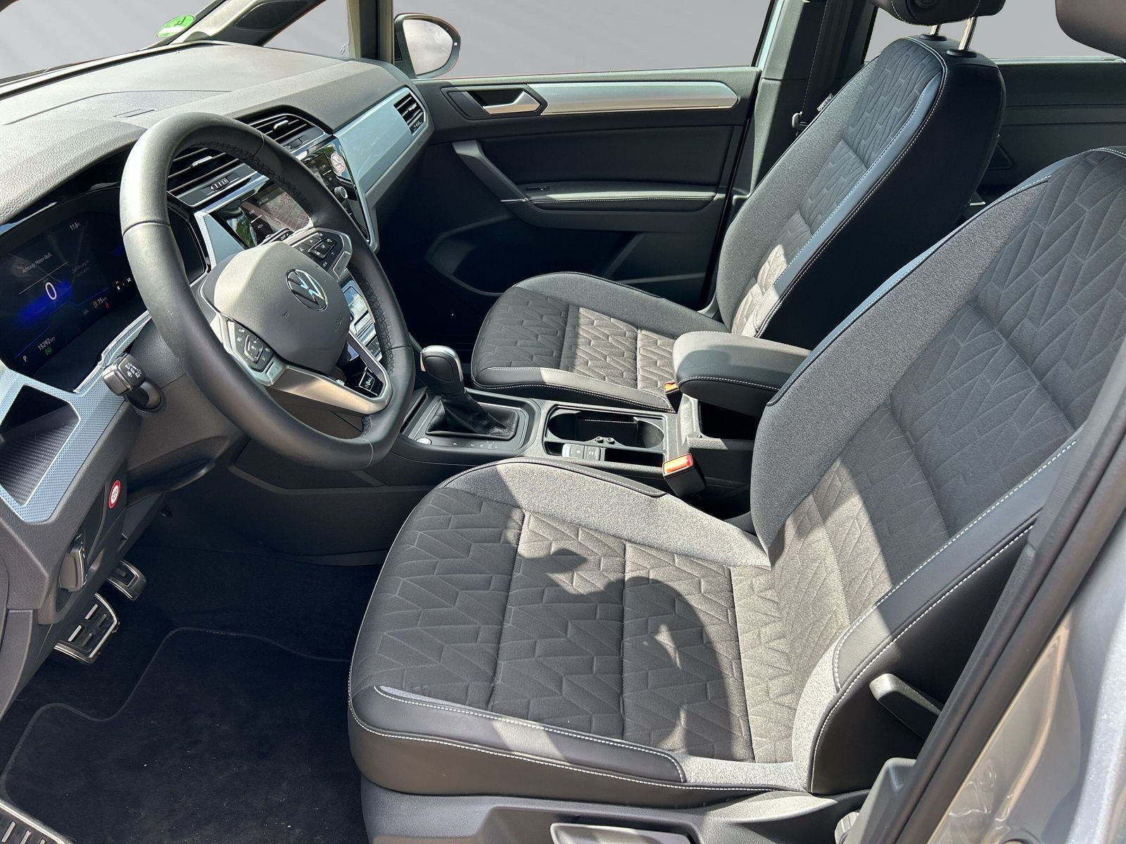 Touran Comfortline Goal 1,5l TSi150PS*DSG+Nav+RFK