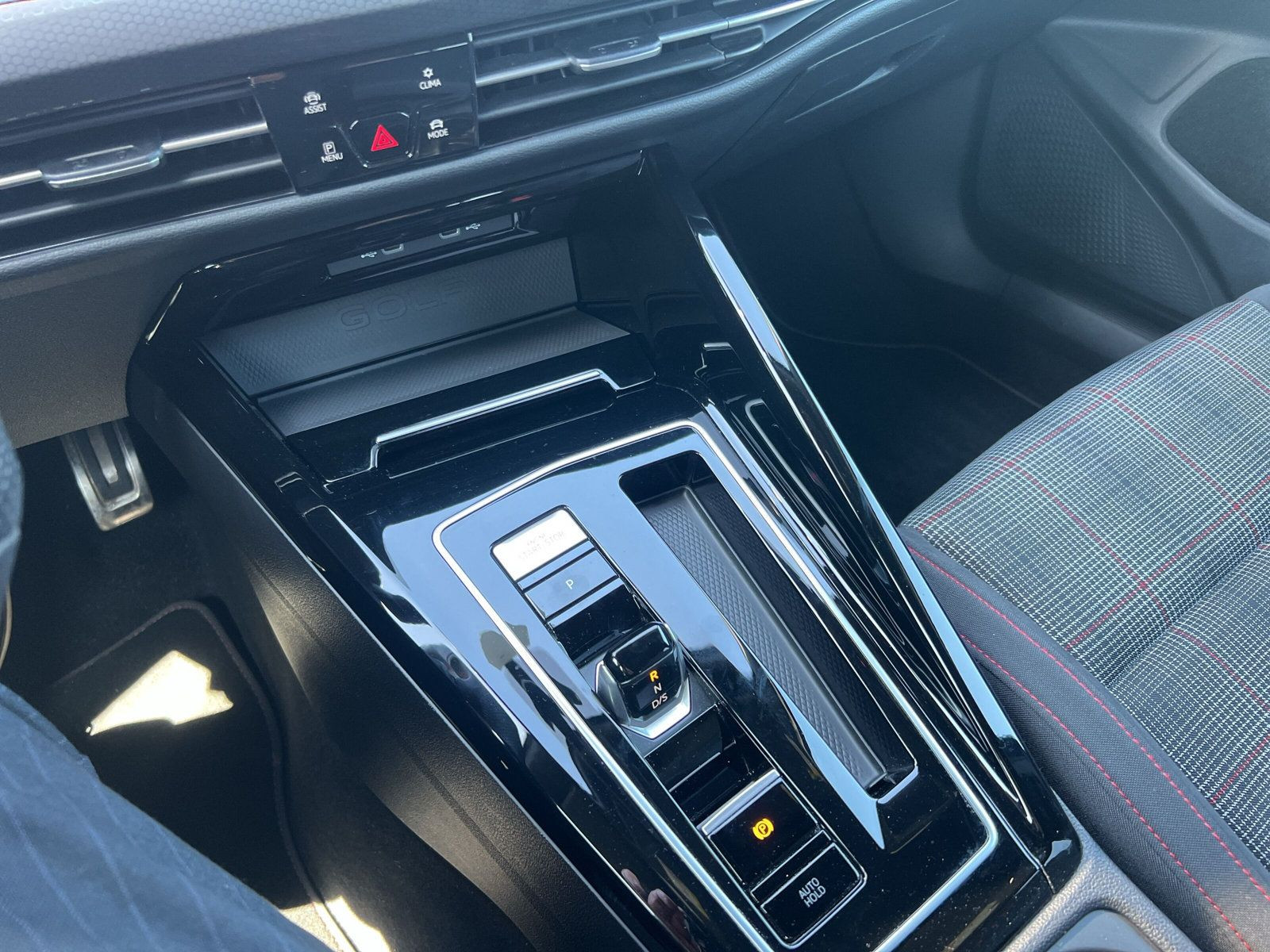 Golf GTI 2,0 l TSI OPF 245 PS DSG+PDC+LED+Navi++