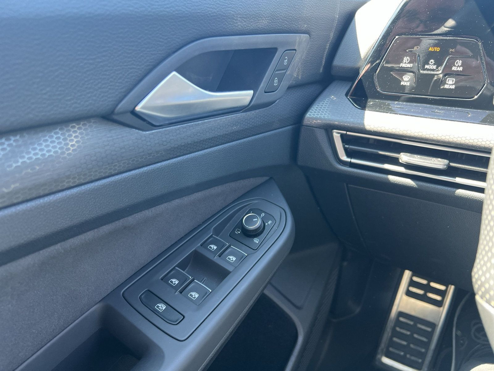 Golf GTI 2,0 l TSI OPF 245 PS DSG+PDC+LED+Navi++