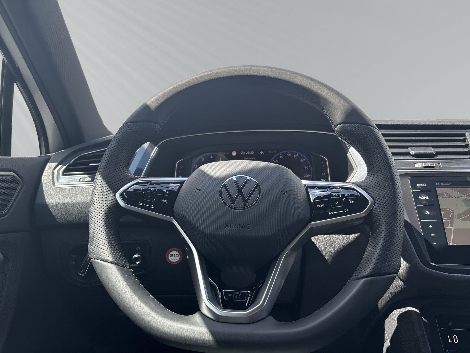 Tiguan R-Line 2,0 TSI 4MOTION 245PS DSG+LED+PDC+