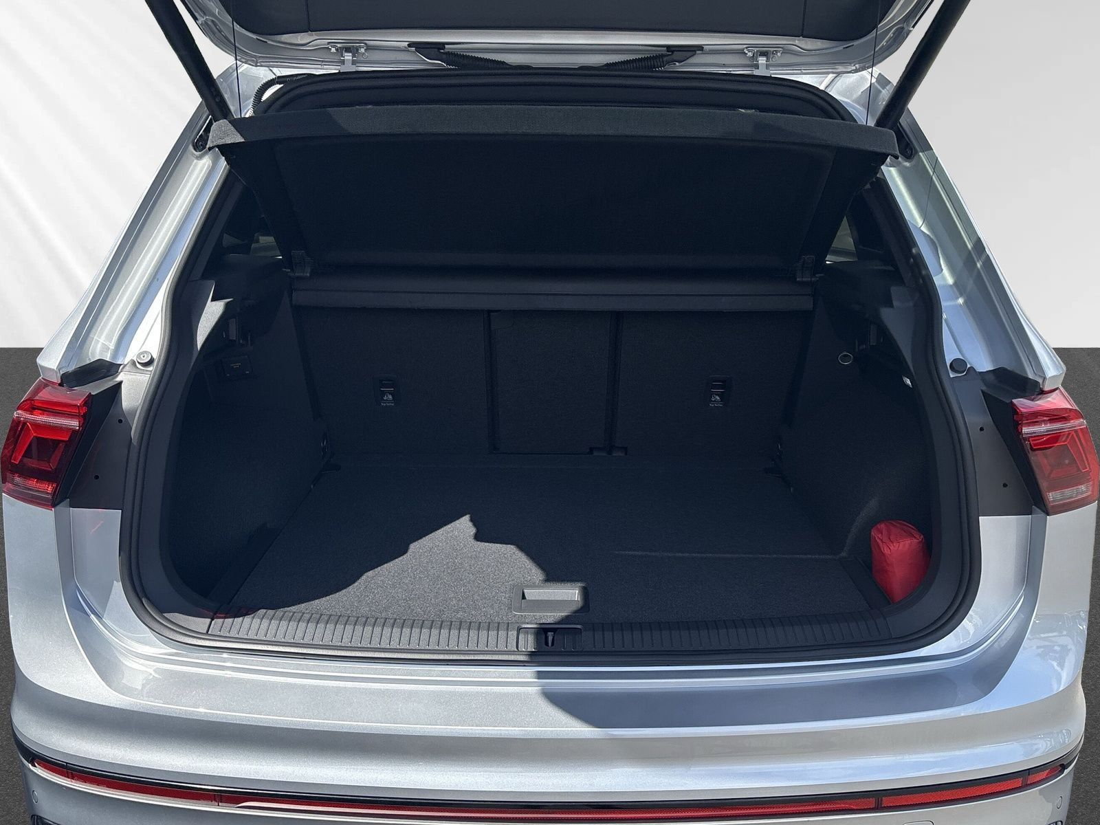 Tiguan R-Line 2,0 TSI 4MOTION 245PS DSG+LED+PDC+