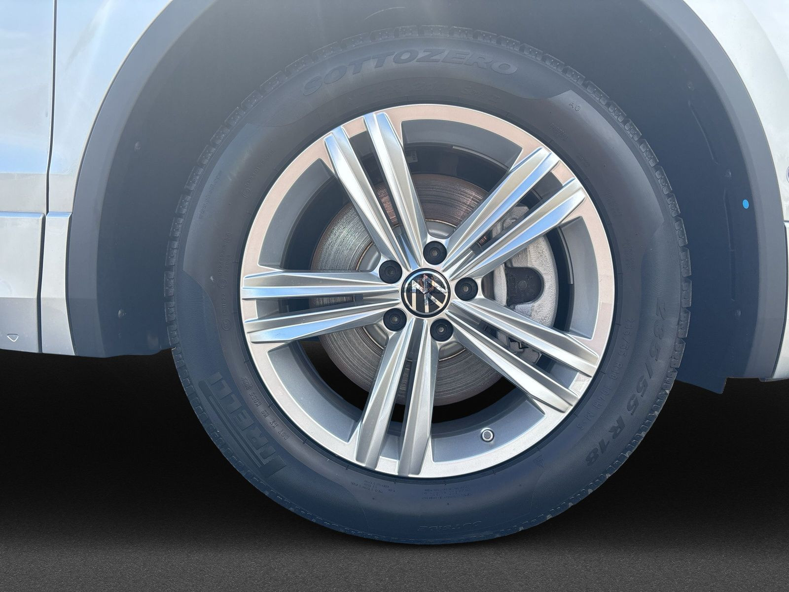 Tiguan R-Line 2,0 TSI 4MOTION 245PS DSG+LED+PDC+