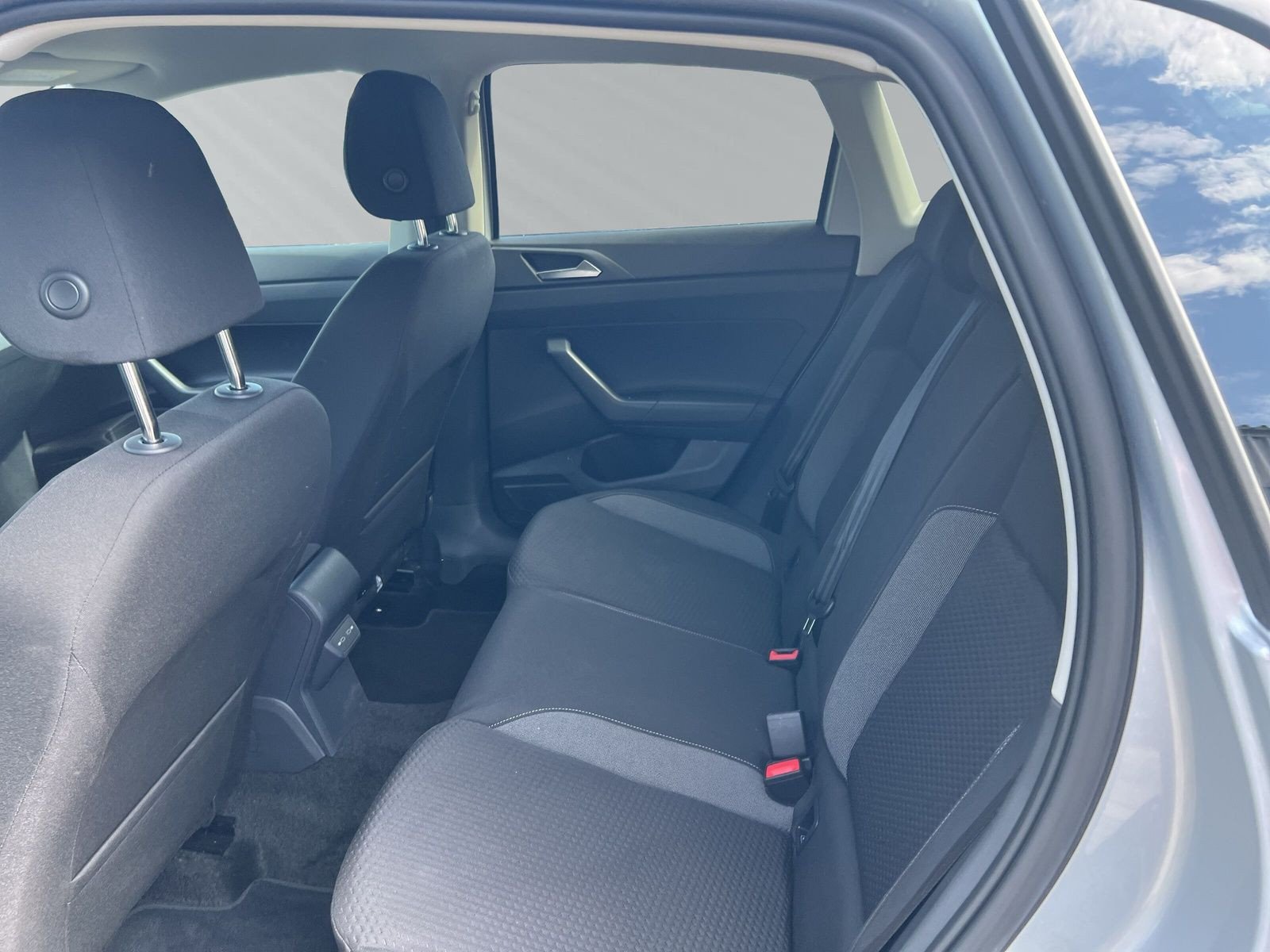 Polo Life 1.0 l 70kW DSG+ PDC + LED +Klima+Temp.