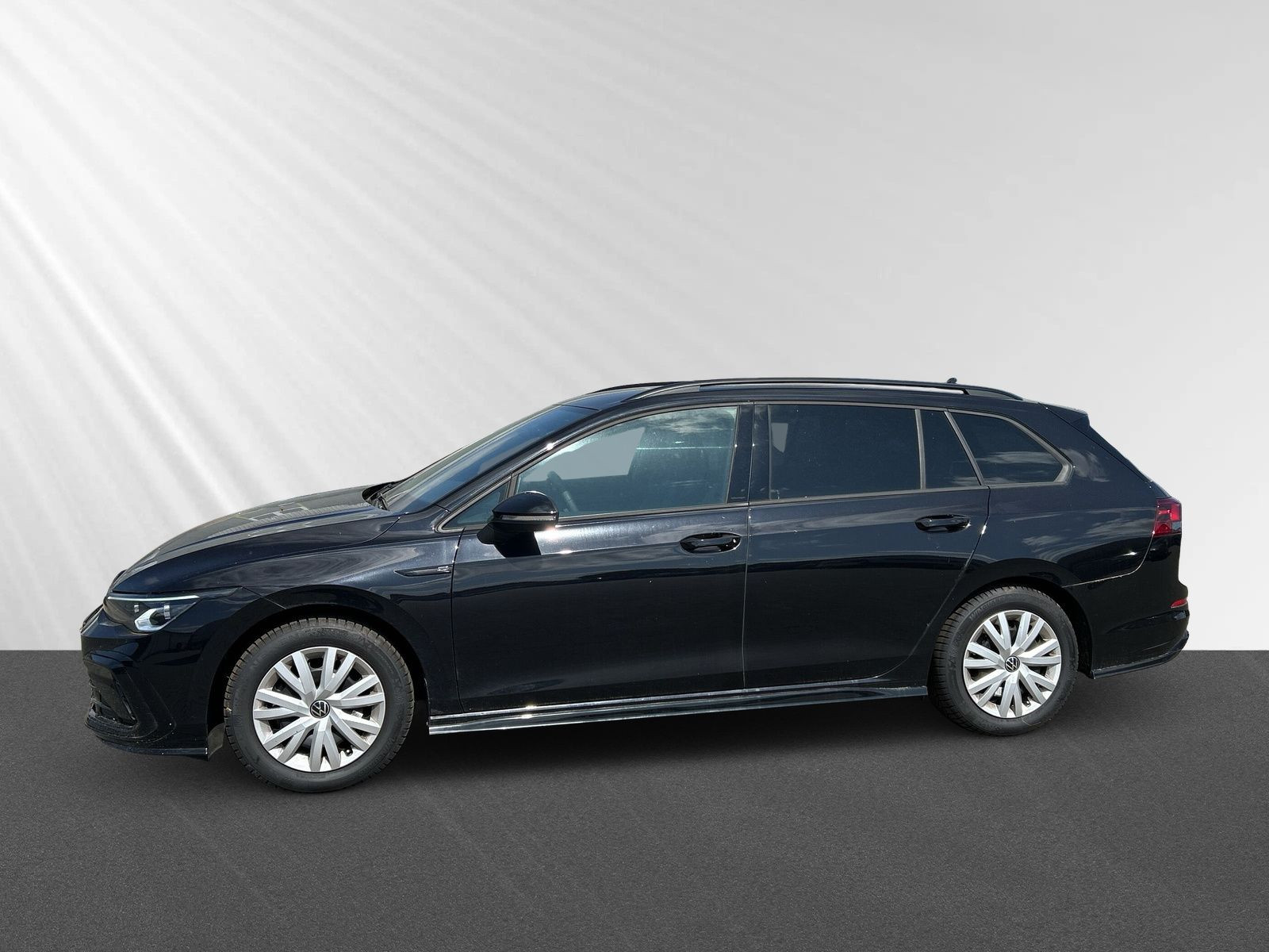 Golf Variant R-Line 1,5 eTSI 130PS DSG+LED+Navi+