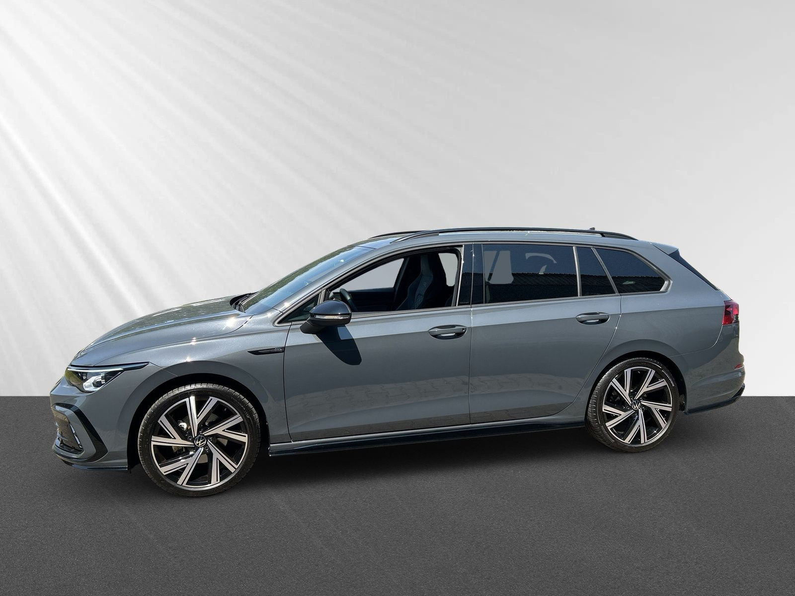 Golf Variant R-Line 1,5l eTSI 130PS DSG+LED+Navi
