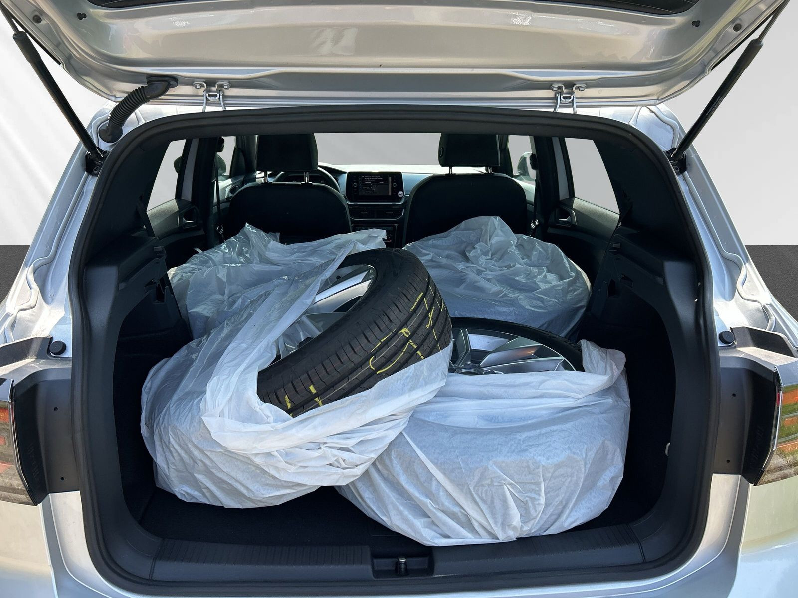 T-Cross Goal 1.5l TSi150PS*DSG+PDC+RFK+Nav+WiRä