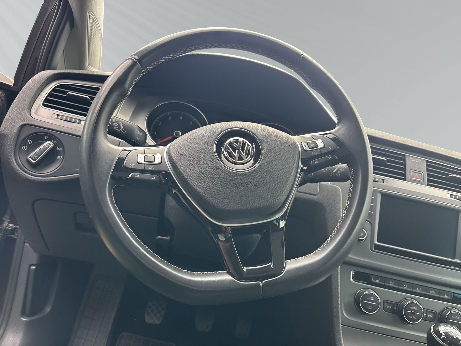 Golf VII Lounge 1.4 l TSI PDC+Klimaaut.+Tempom.+