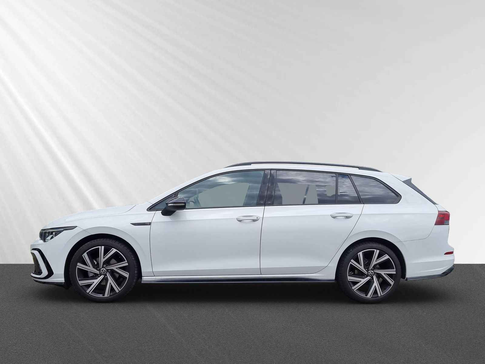 Golf Variant R-Line 1,5 l eTSI OPF 96 kW (130 PS) 7-Gang-Doppelkupplungsgetriebe DSG