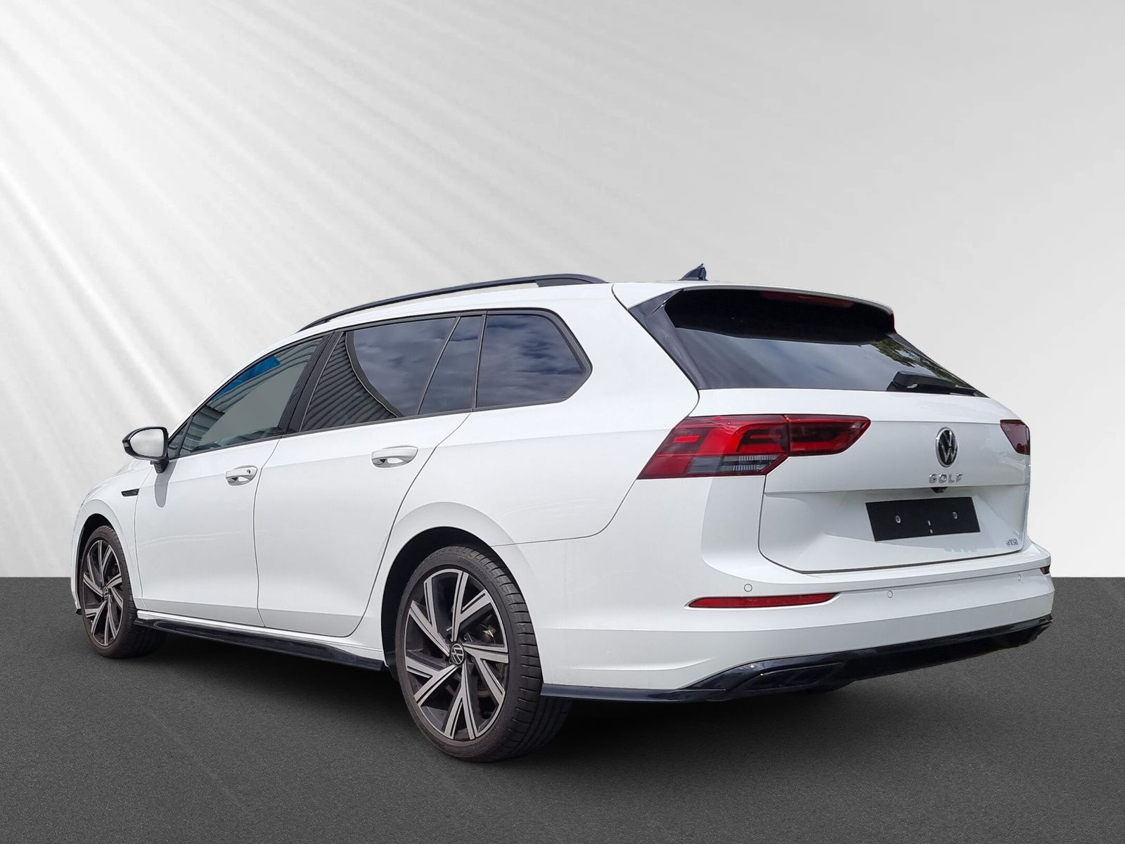 Golf Variant R-Line 1,5 l eTSI OPF 96 kW (130 PS) 7-Gang-Doppelkupplungsgetriebe DSG