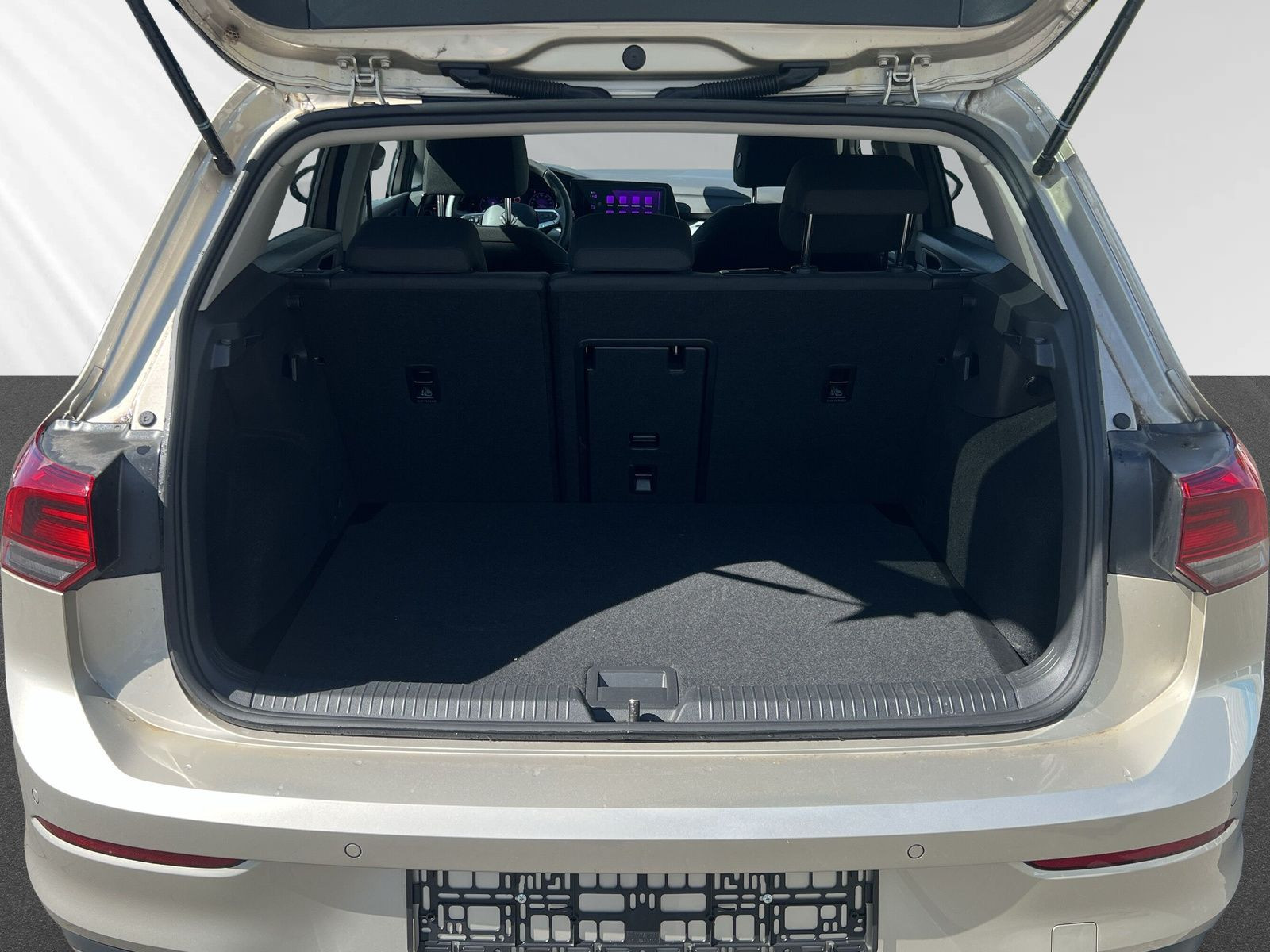 Golf VIII 1.0 eTSI Move OPF