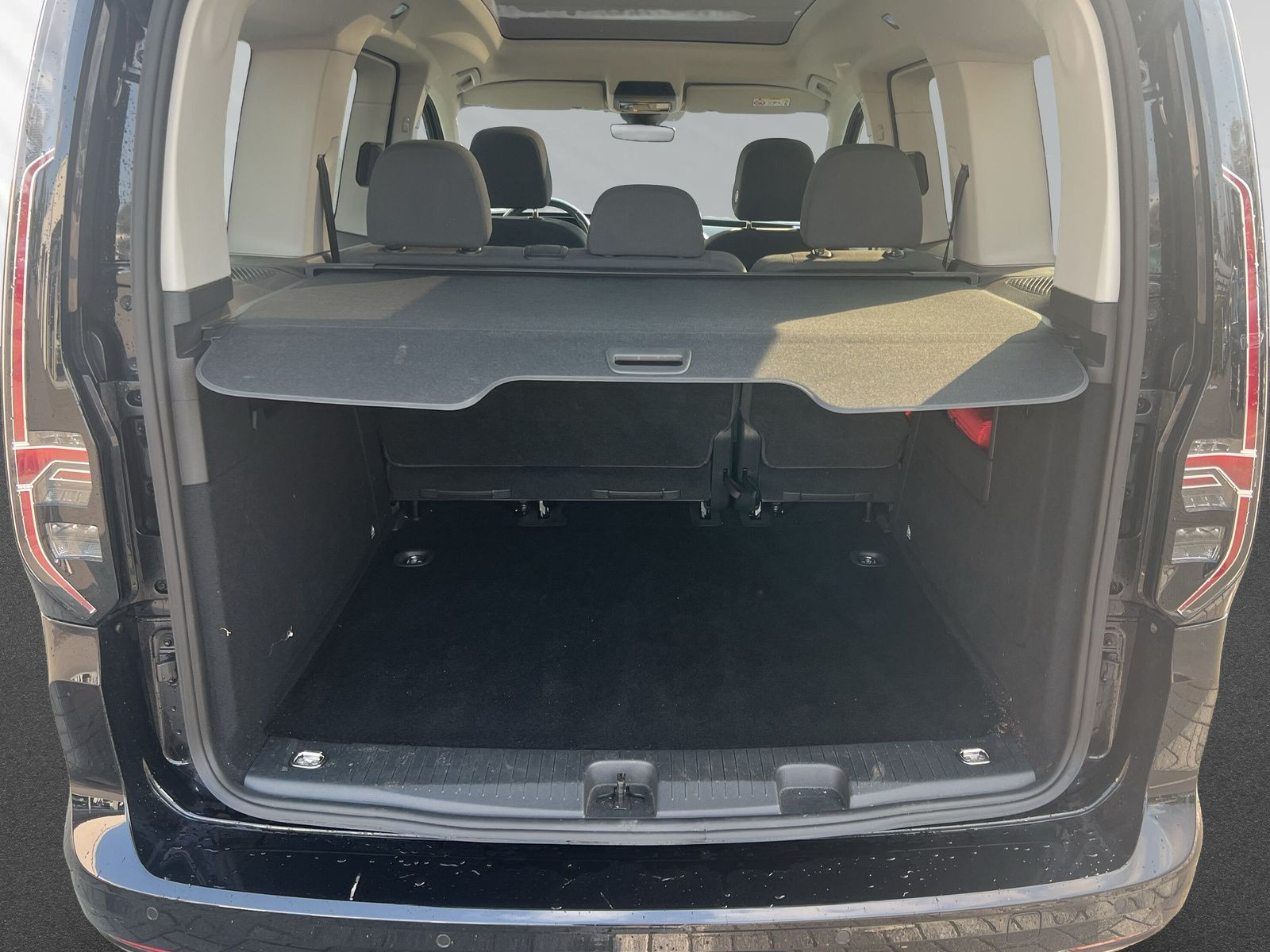 Caddy Life 5-Sitzer 2,0 l 90 kW TDI EU6 SCR Frontantrieb 7-Gang-DSG Radst. 2755 mm