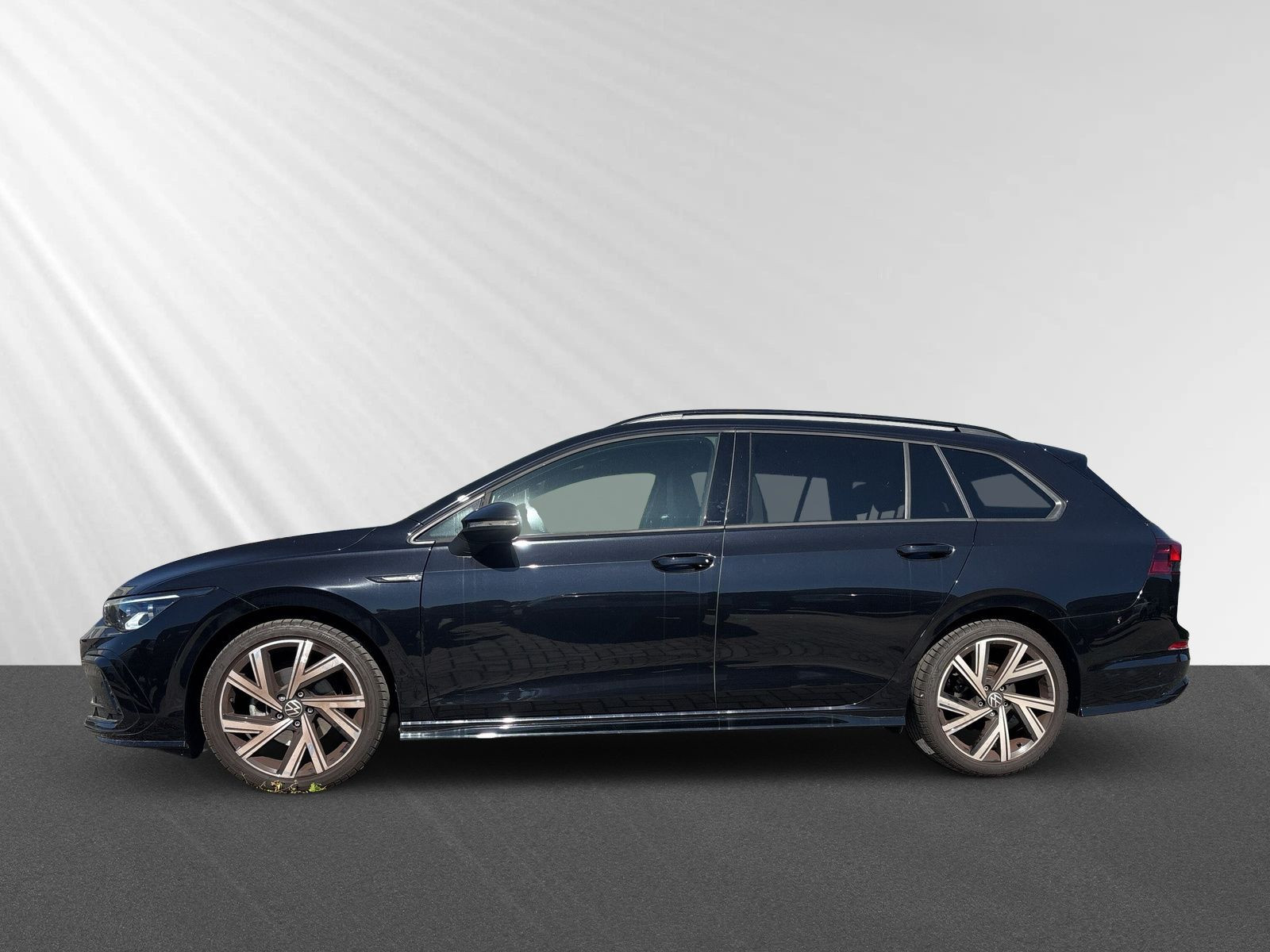 Golf Variant R-Line 1,5 l eTSI OPF 96 kW (130 PS) 7-Gang-Doppelkupplungsgetriebe DSG