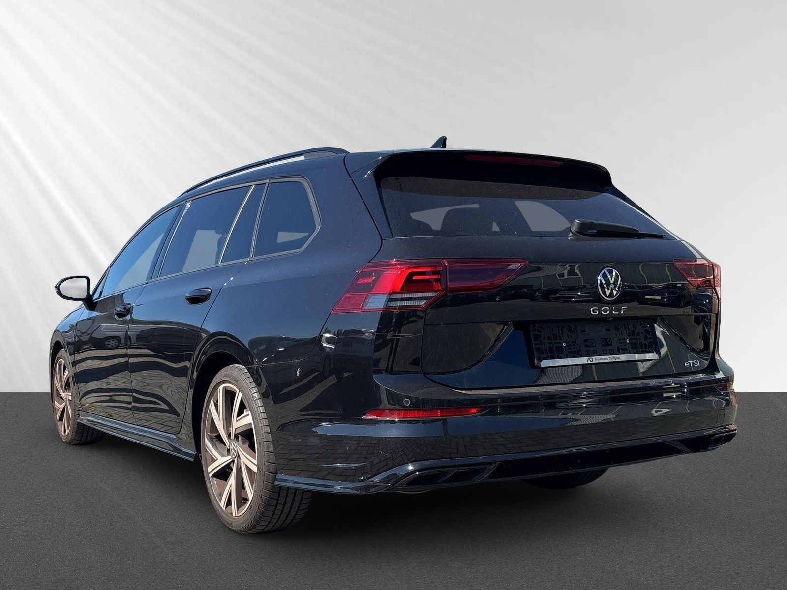 Golf Variant R-Line 1,5 l eTSI OPF 96 kW (130 PS) 7-Gang-Doppelkupplungsgetriebe DSG