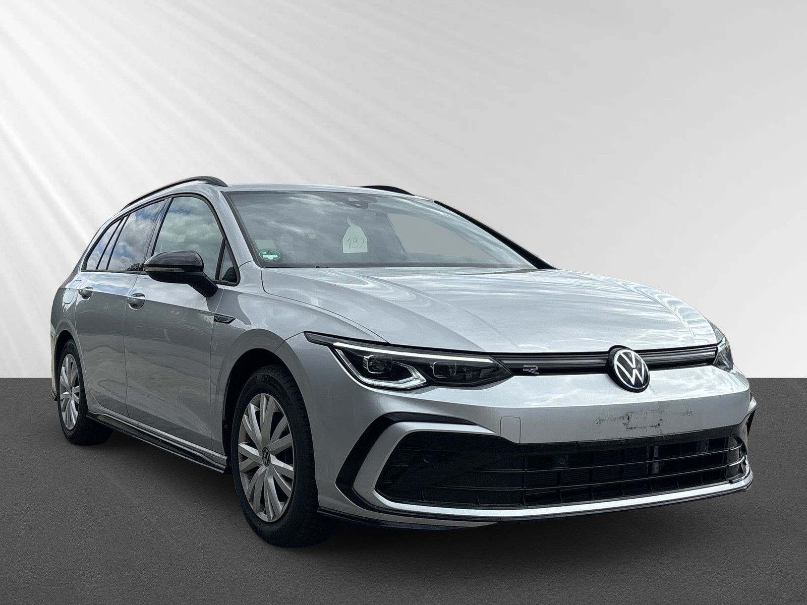 Golf Variant R-Line 1,5 l eTSI OPF 96 kW (130 PS) 7-Gang-Doppelkupplungsgetriebe DSG
