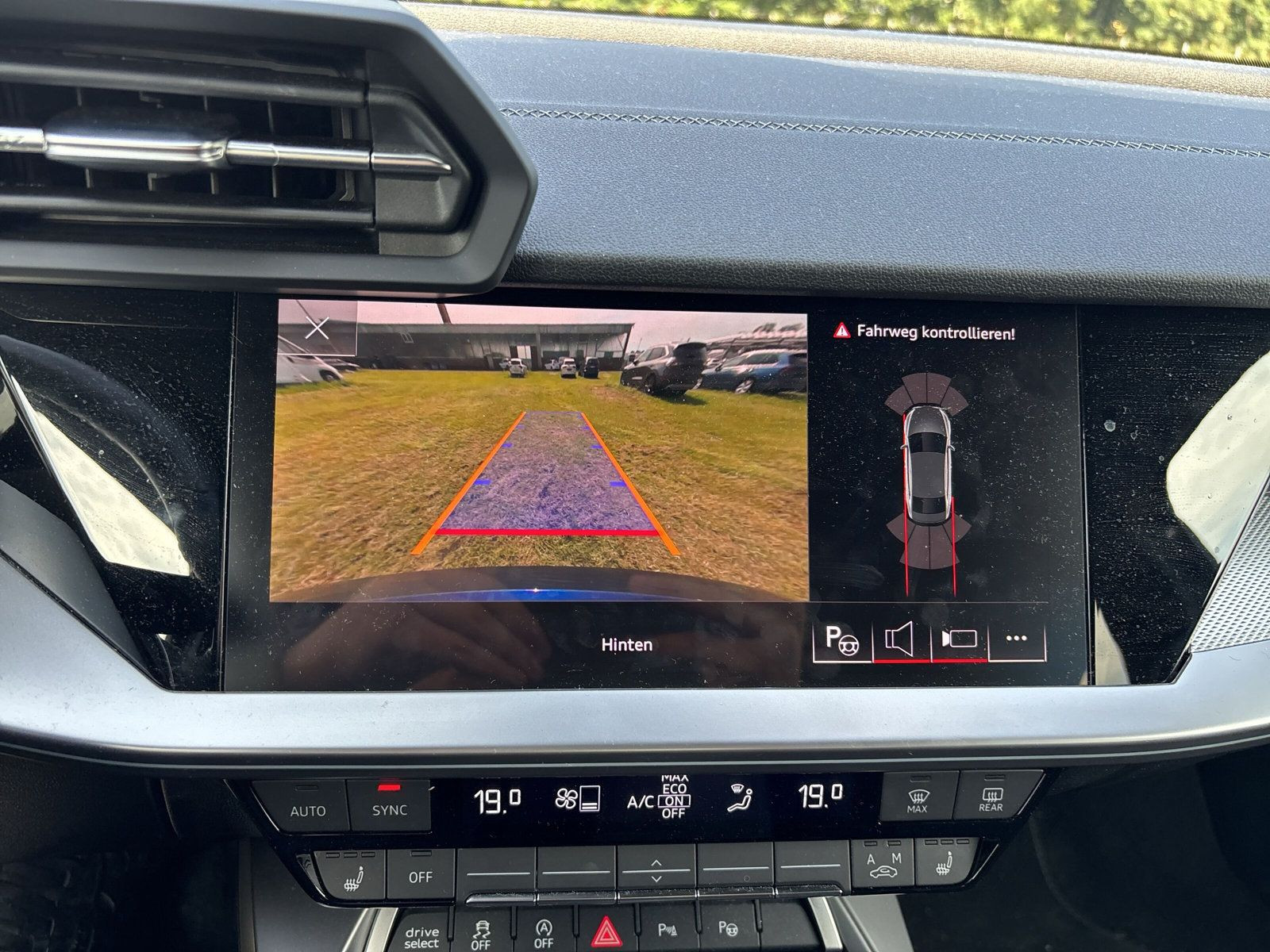S3 Limousine TFSI 228(310) kW(PS) S tronic