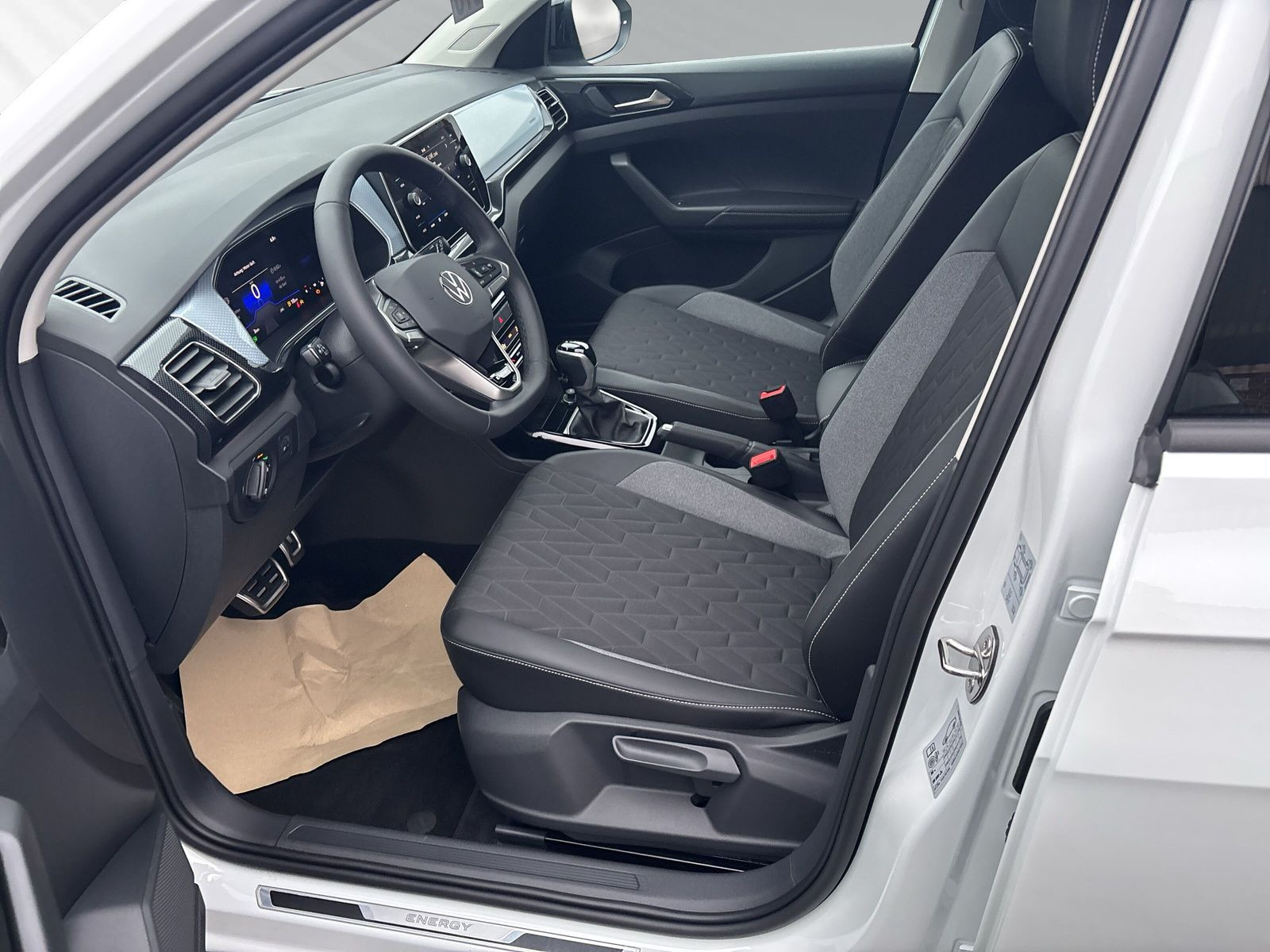 T-Cross Life 1.0 l TSI 85 kW(116 PS ) 7-Gang-DSG