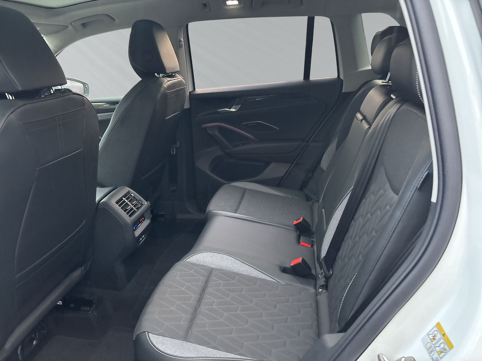 Tiguan Life 2,0 l TDI SCR 4MOTION 142 kW (193 PS) 7-Gang-Doppelkupplungsgetriebe DSG