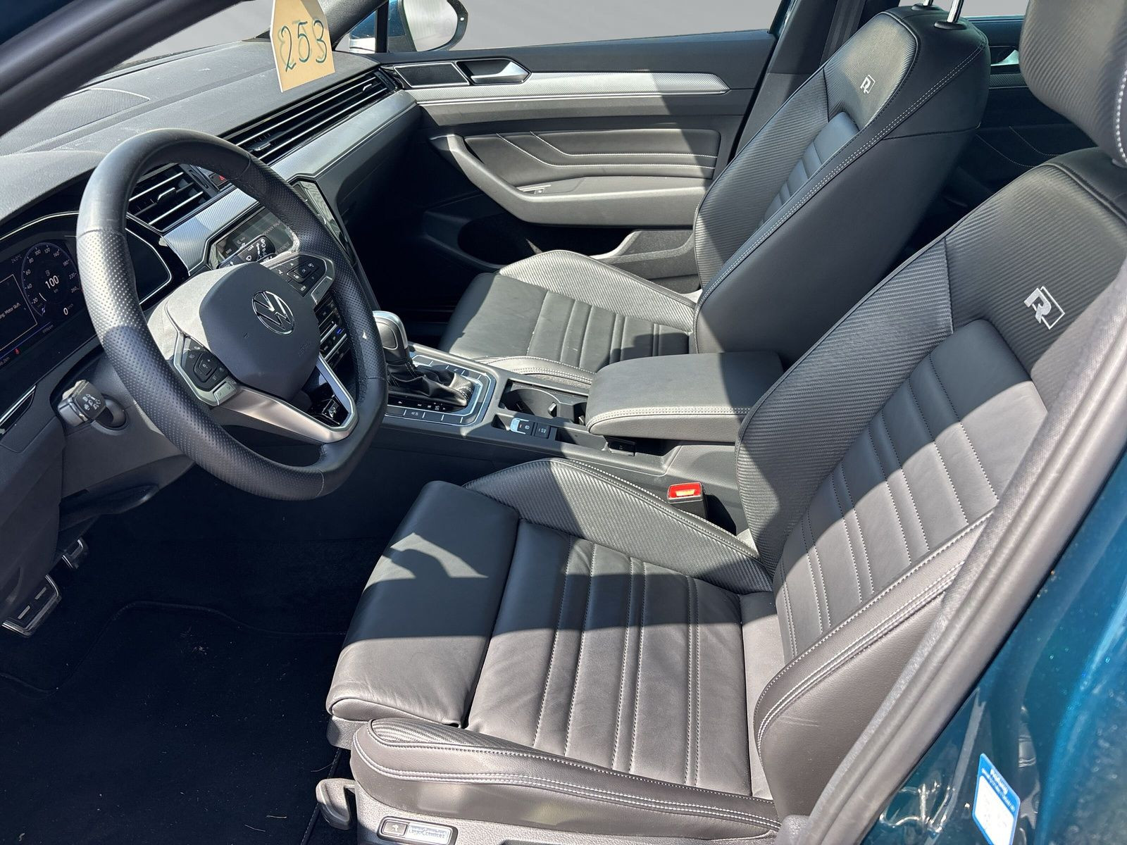 Passat Variant Elegance 1,5 l TSI OPF 11 0 kW (150 PS) 7-Gang-Doppelkupplungsgetr iebe DSG