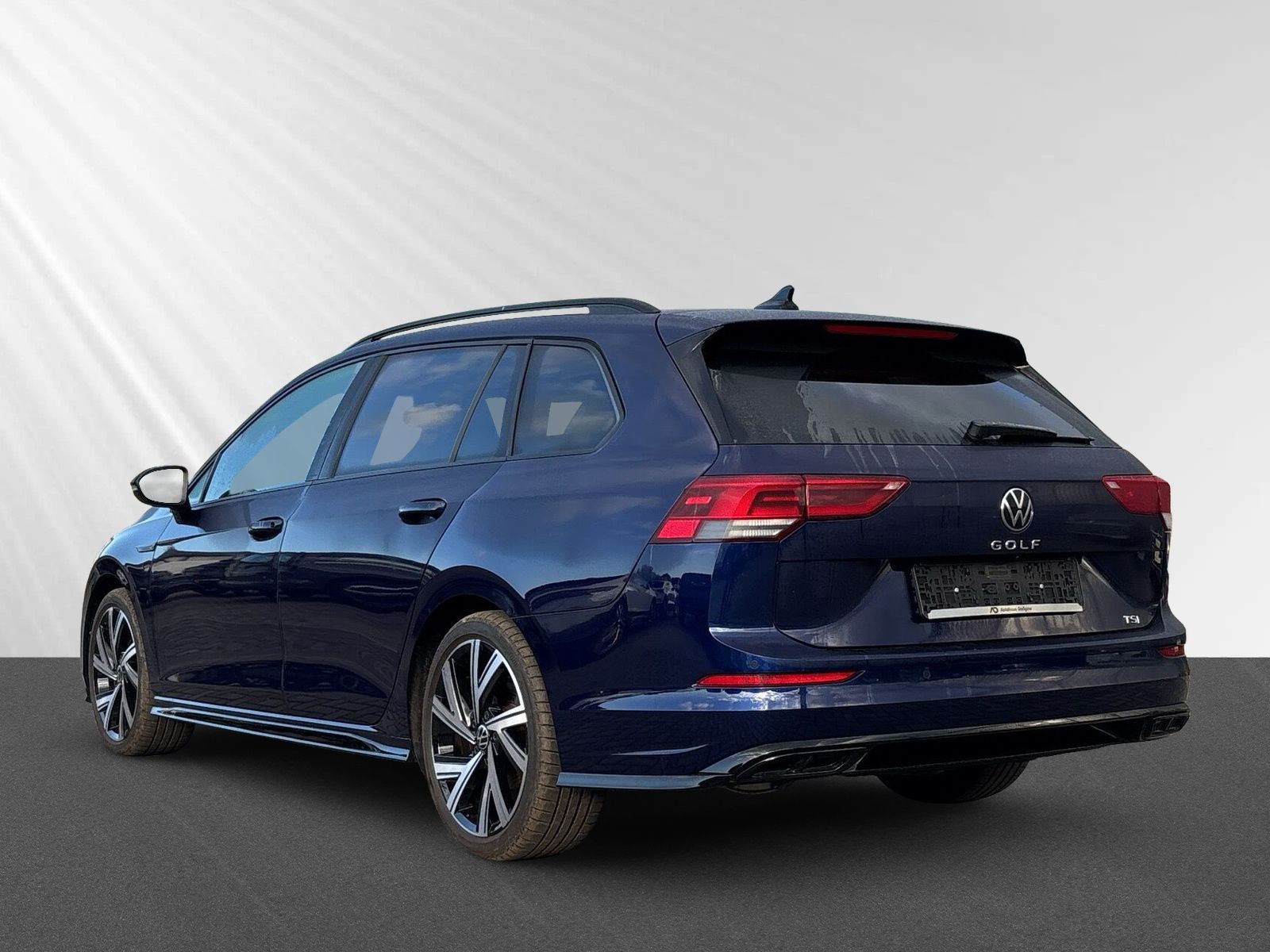 Golf Variant R-Line 1,5 l eTSI OPF 96 kW (130 PS) 7-Gang-Doppelkupplungsgetriebe DSG