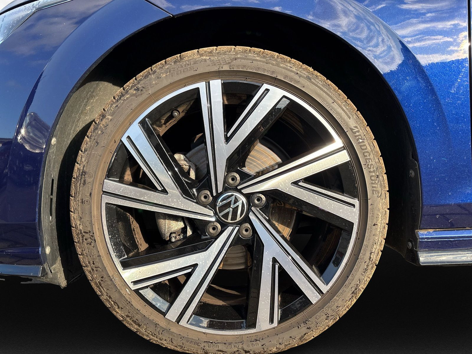 Golf Variant R-Line 1,5 l eTSI OPF 96 kW (130 PS) 7-Gang-Doppelkupplungsgetriebe DSG