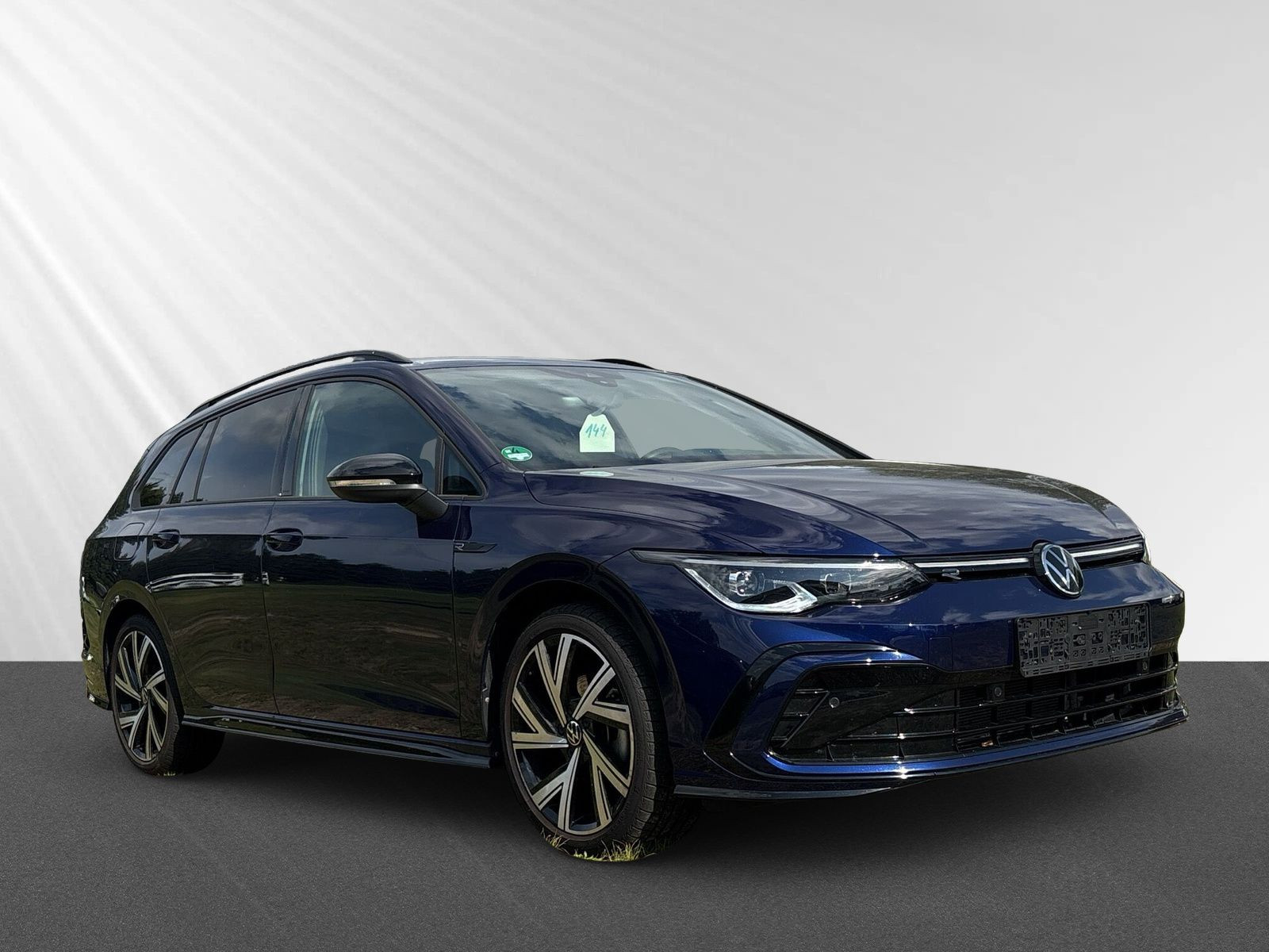 Golf Variant R-Line 1,5 l eTSI OPF 96 kW (130 PS) 7-Gang-Doppelkupplungsgetriebe DSG