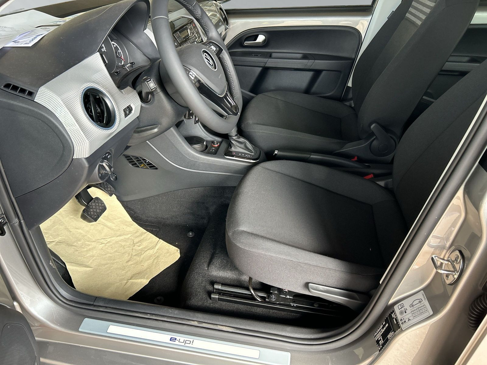 up! 61 kW (83 PS) 32,3 kWh 1-Gang-Automatik