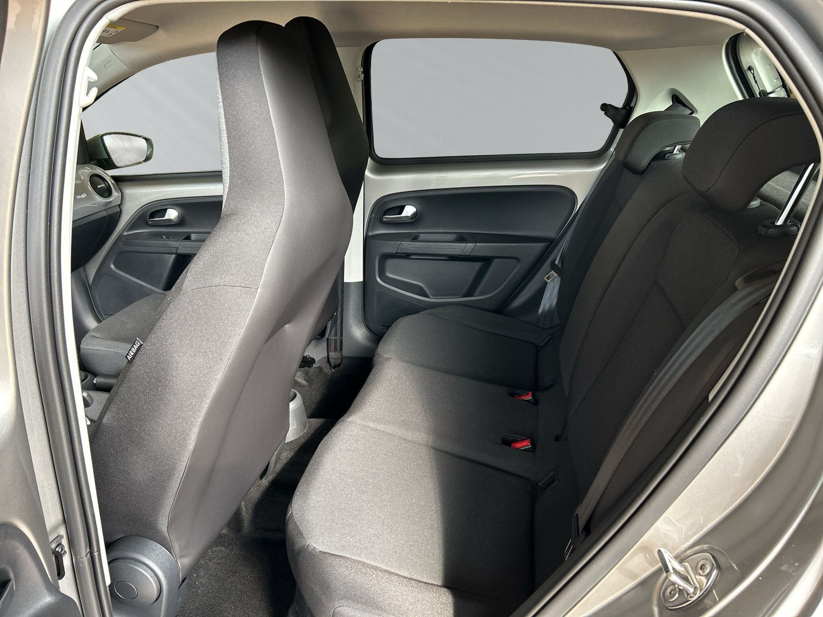 up! 61 kW (83 PS) 32,3 kWh 1-Gang-Automatik